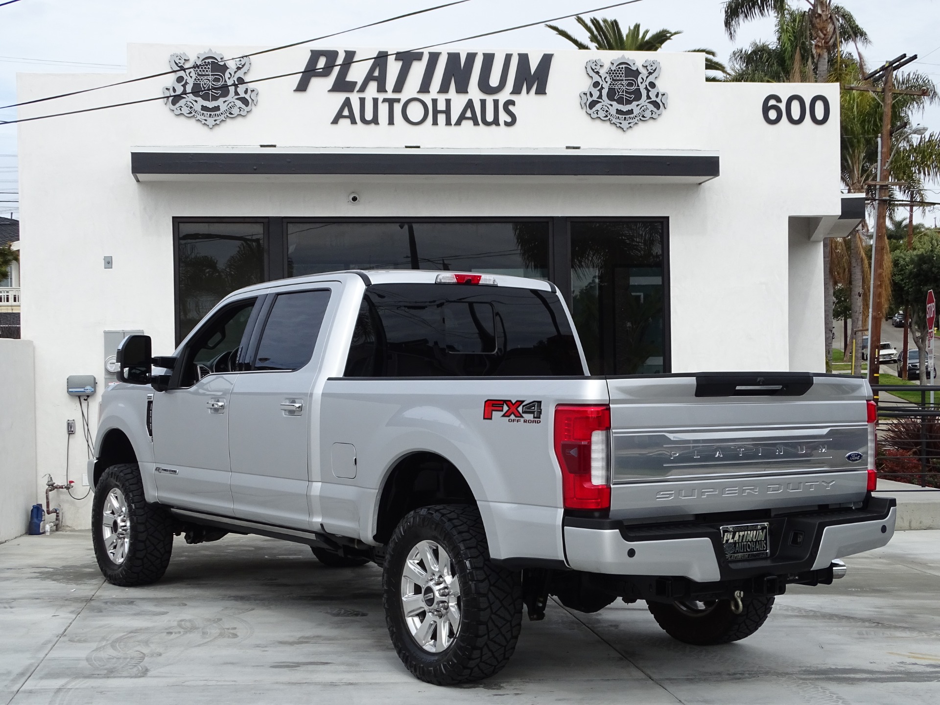 Ford F-250 Super Duty Platinum Editon Wallpapers