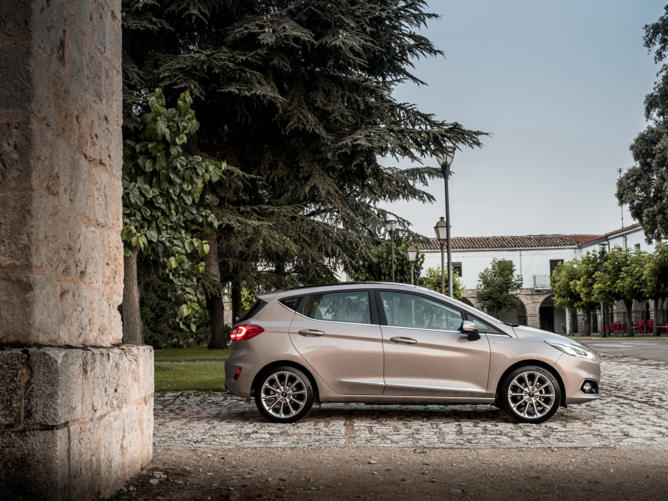 Ford Fiesta Vignale Wallpapers