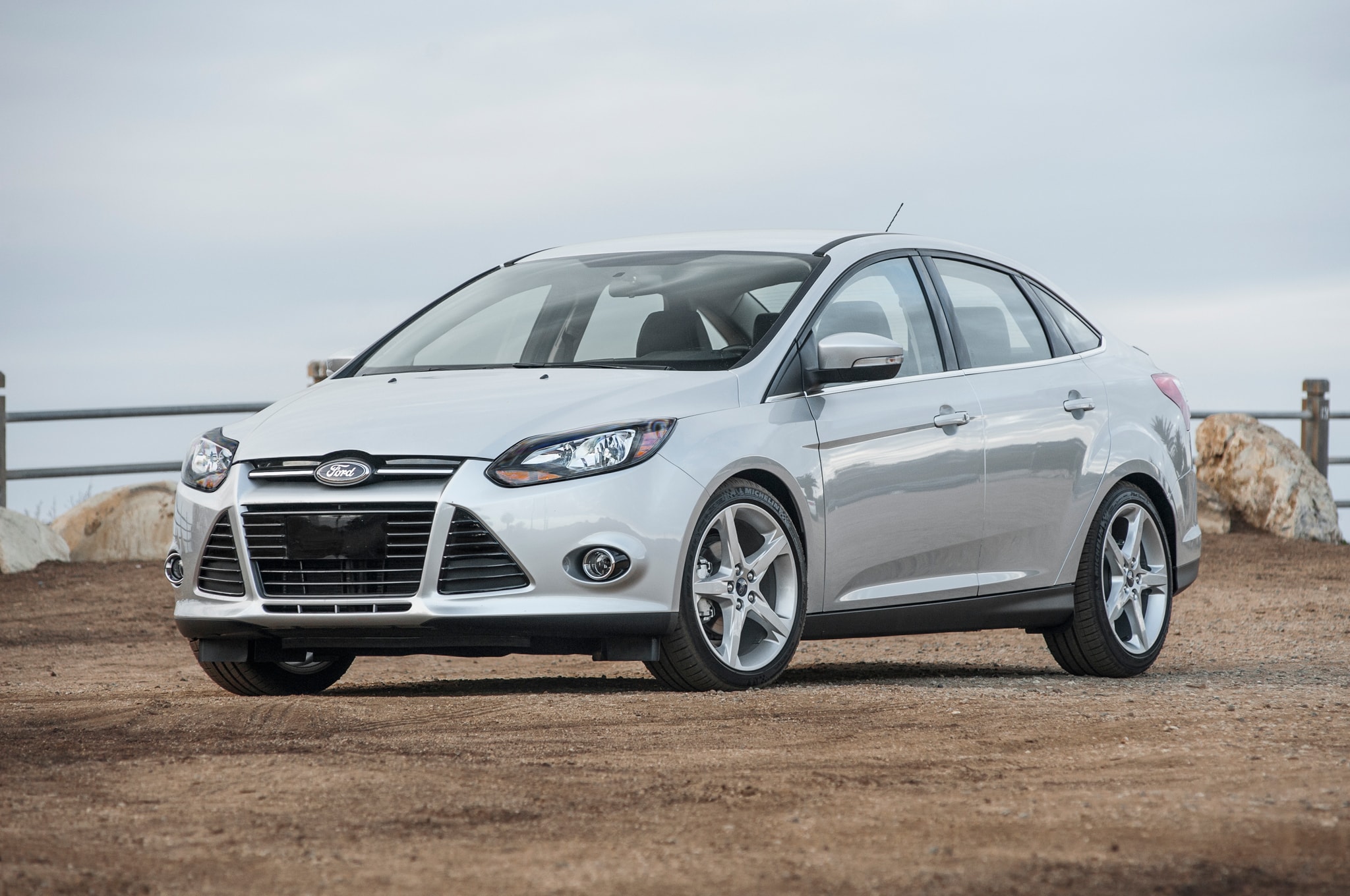 Ford Focus Titanium Sedan Wallpapers