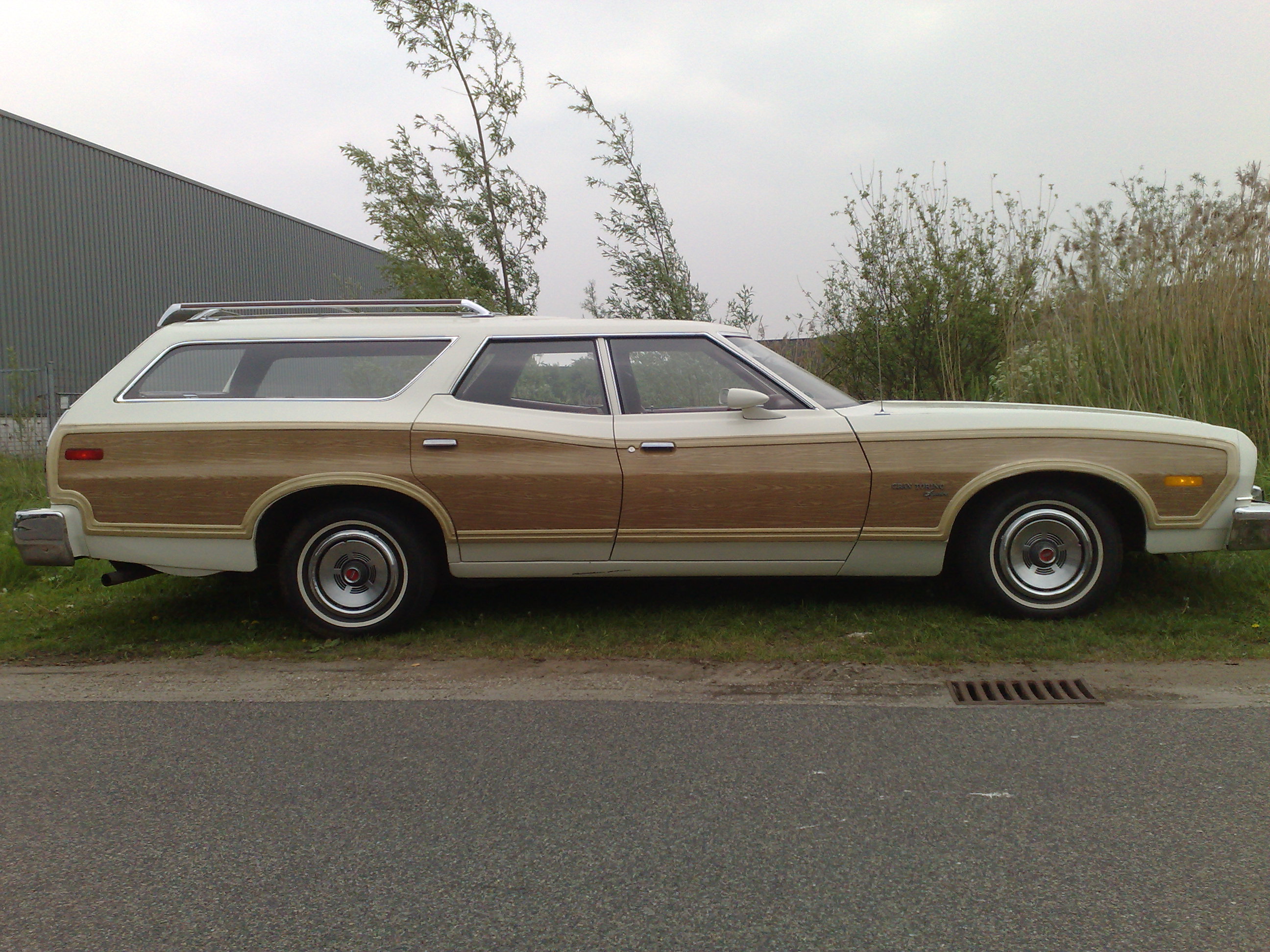 Ford Gran Torino Station Wagon Wallpapers