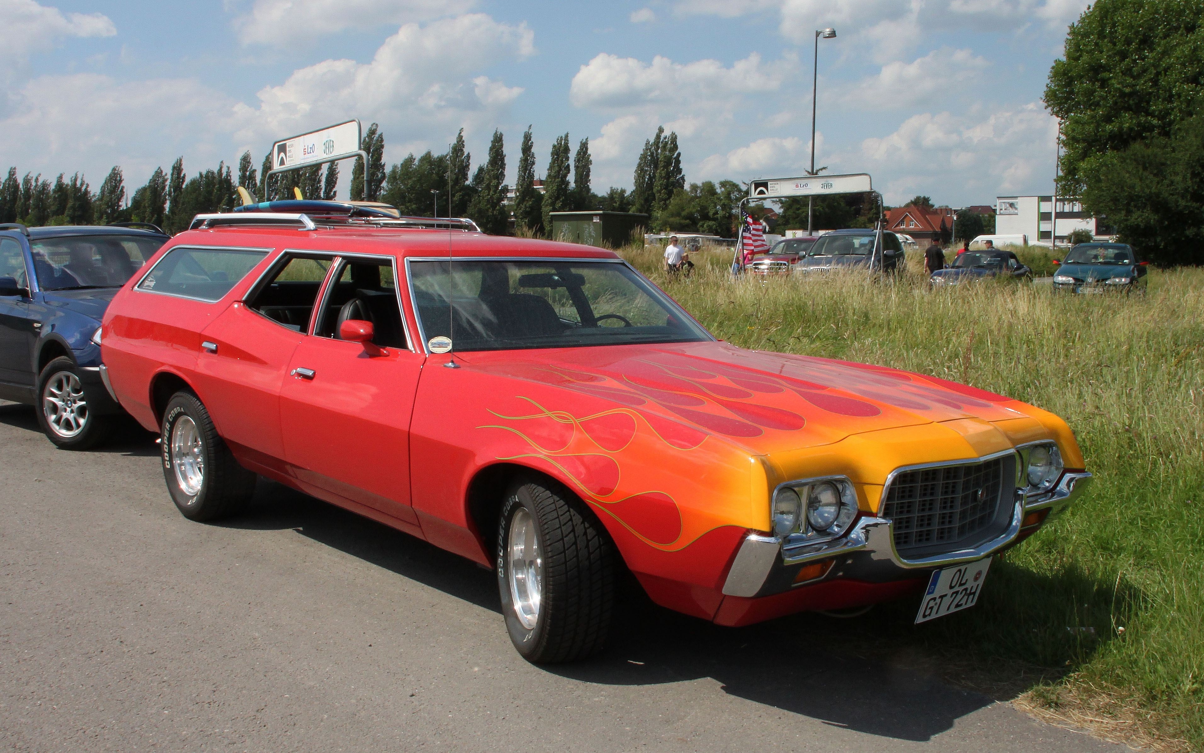 Ford Gran Torino Wagon Wallpapers