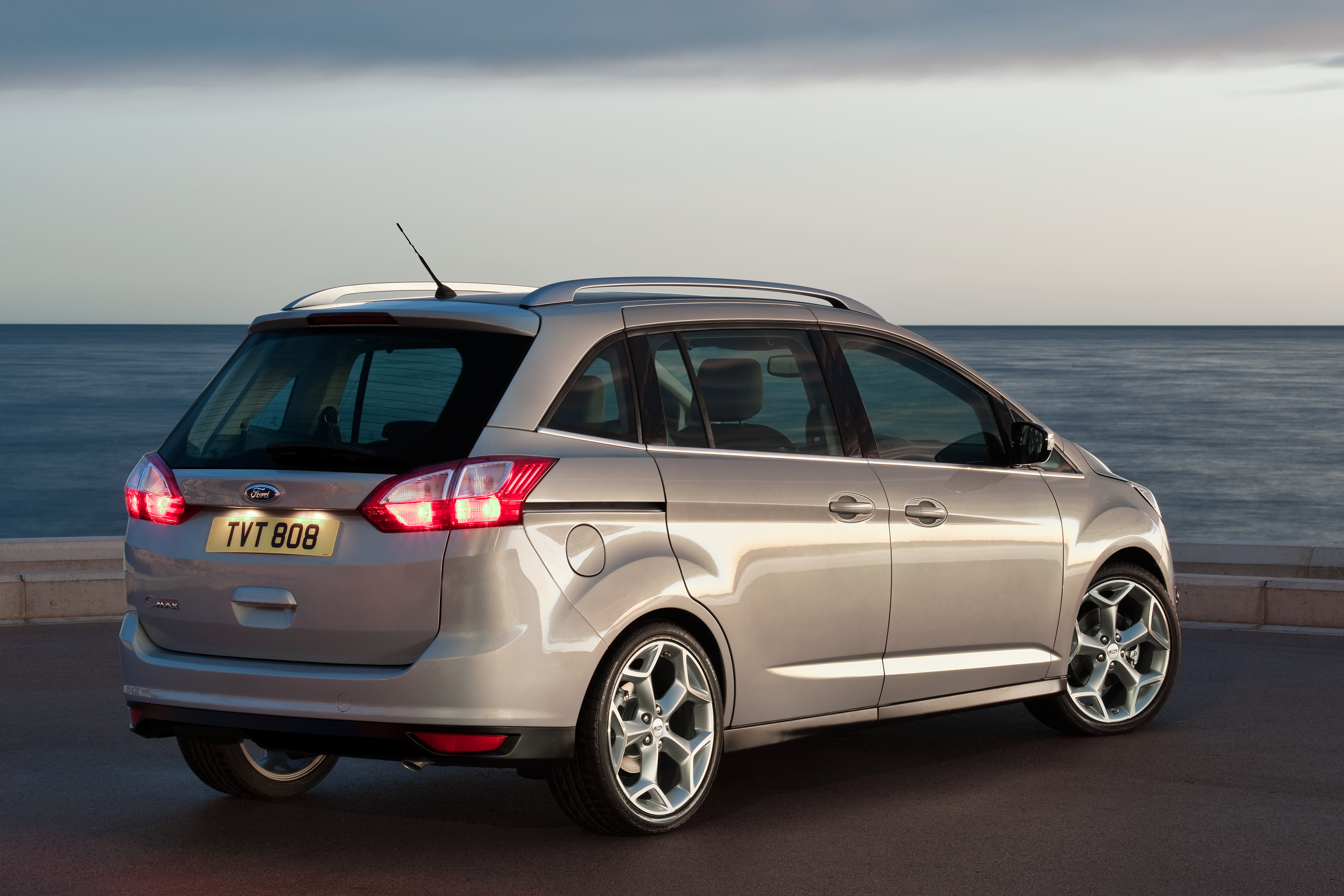 Ford Grand C-Max Wallpapers