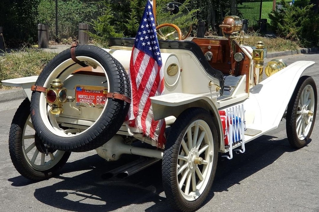 Ford Model-T Speedster Wallpapers