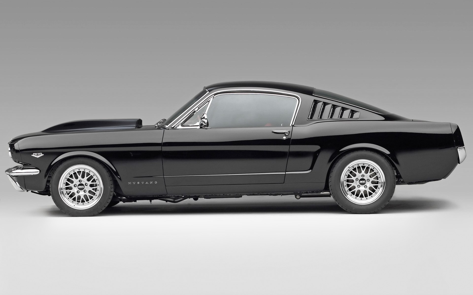 Ford Mustang Fastback Wallpapers