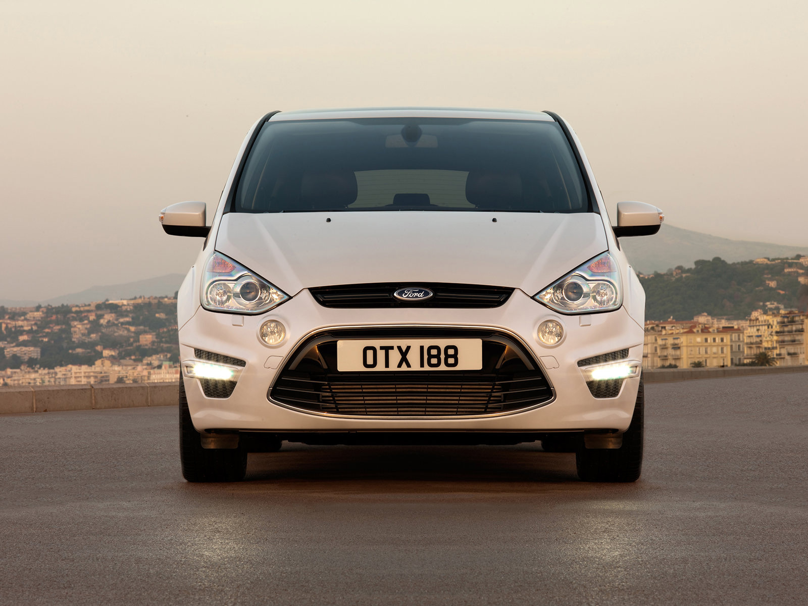 Ford S-Max Wallpapers