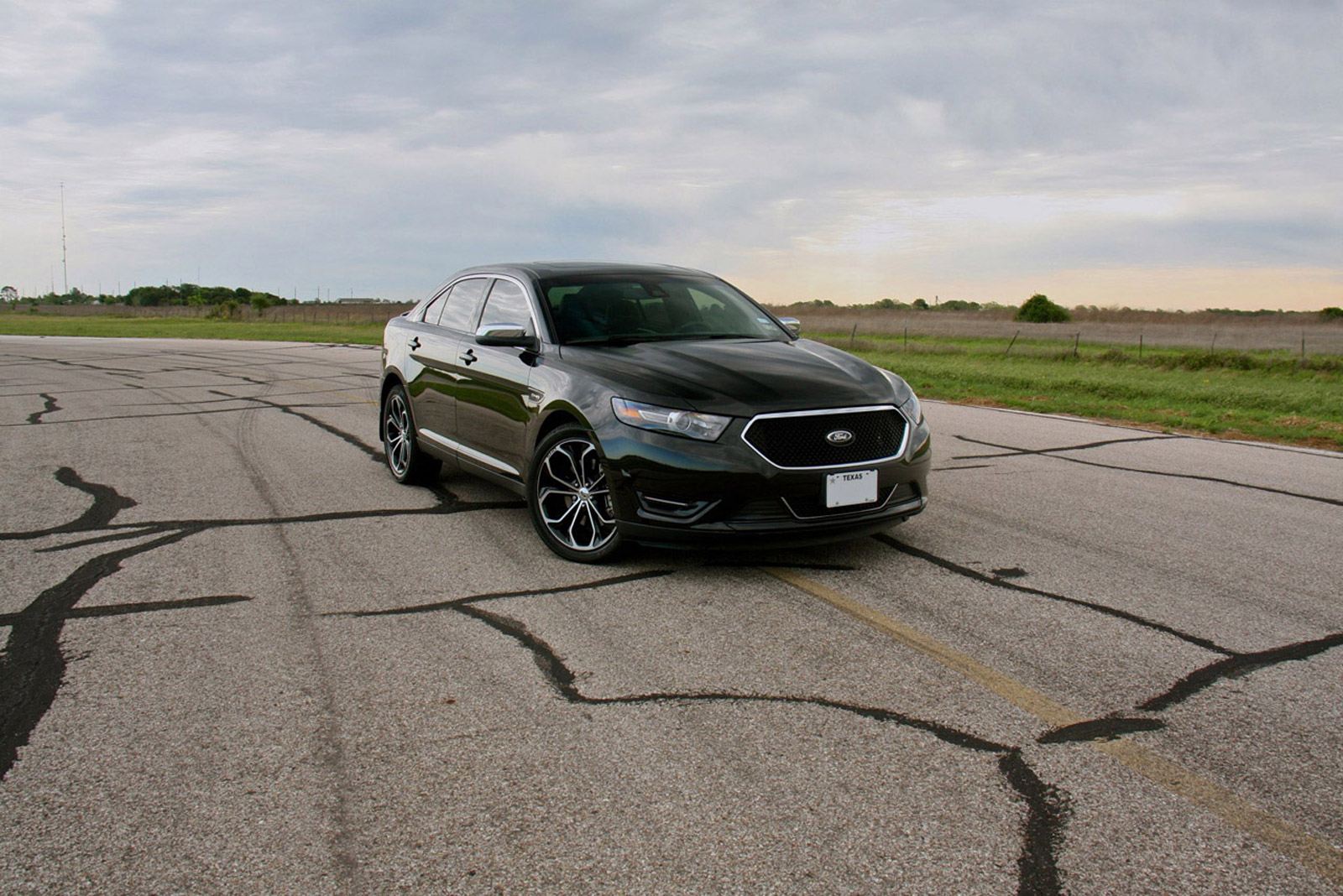 Ford Taurus Sho Wallpapers