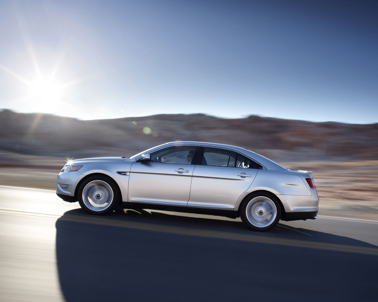 Ford Taurus Wallpapers