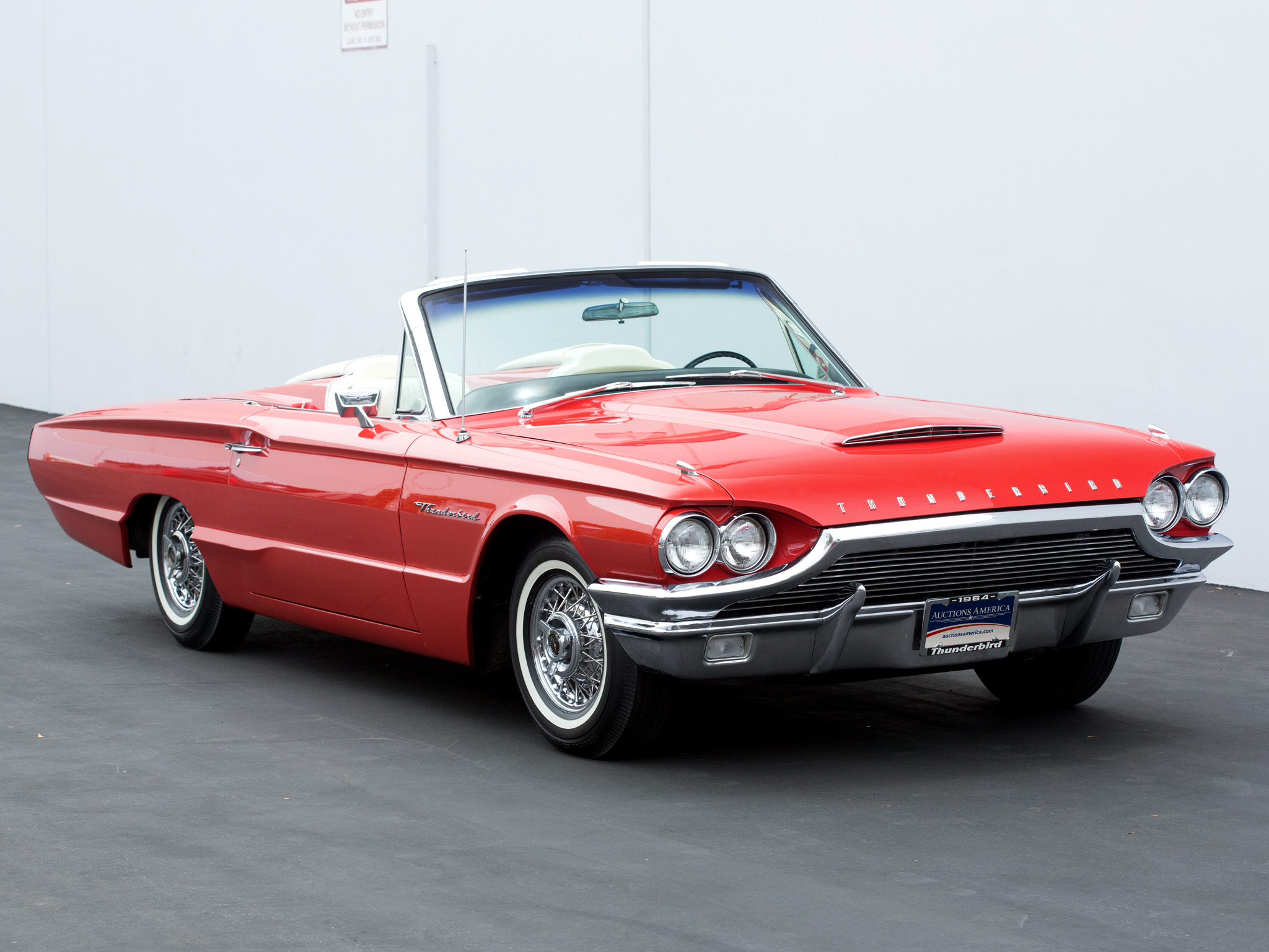 Ford Thunderbird Wallpapers