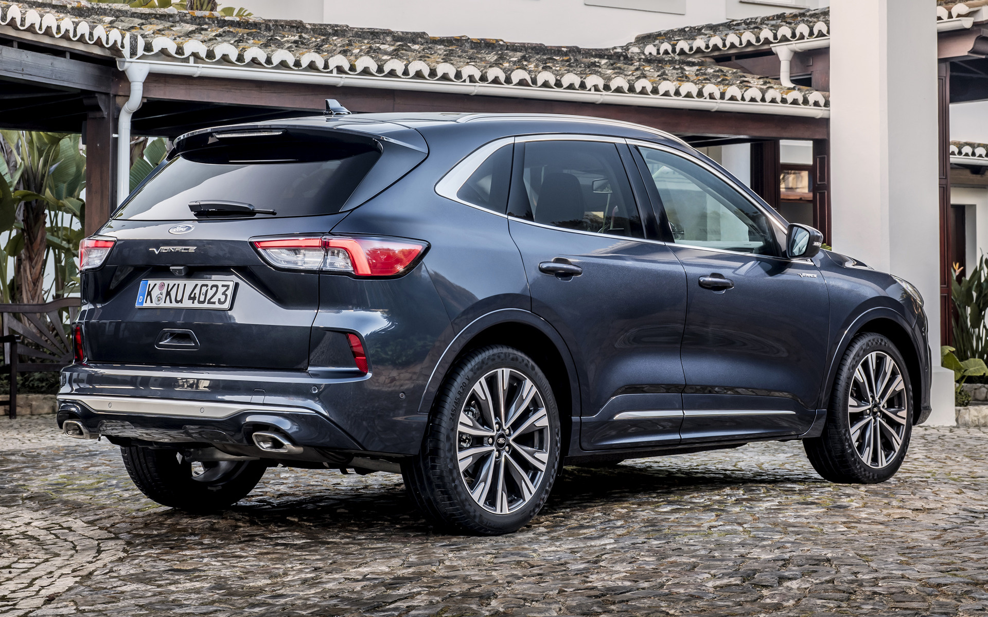 Ford Vignale Kuga Wallpapers