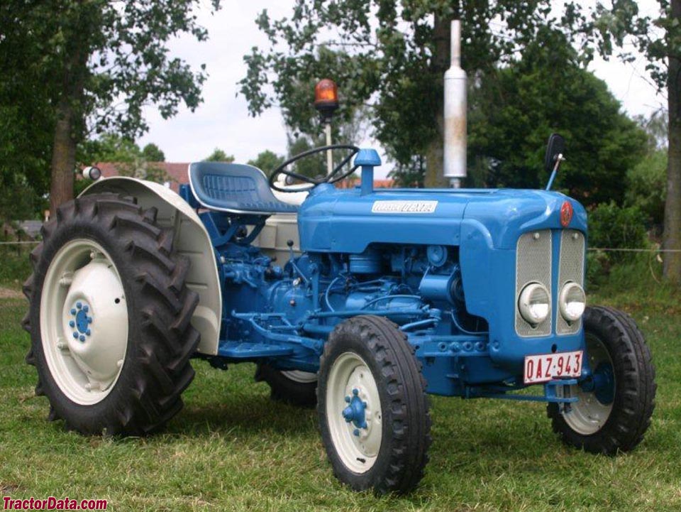 Fordson Tractor Wallpapers