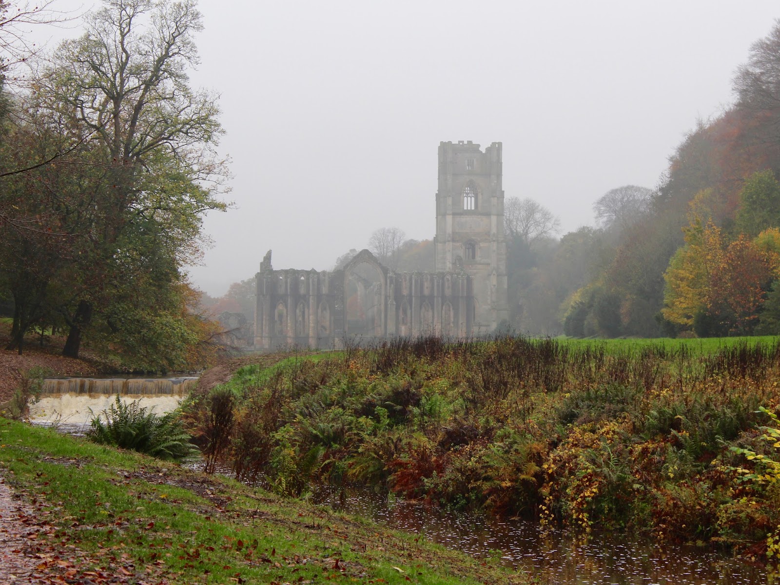 Fountains Abbey Wallpapers