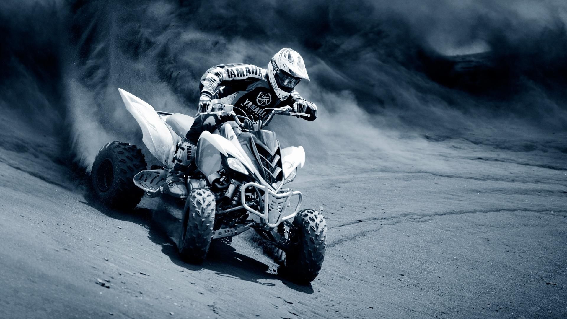 Four Wheelers Wallpapers