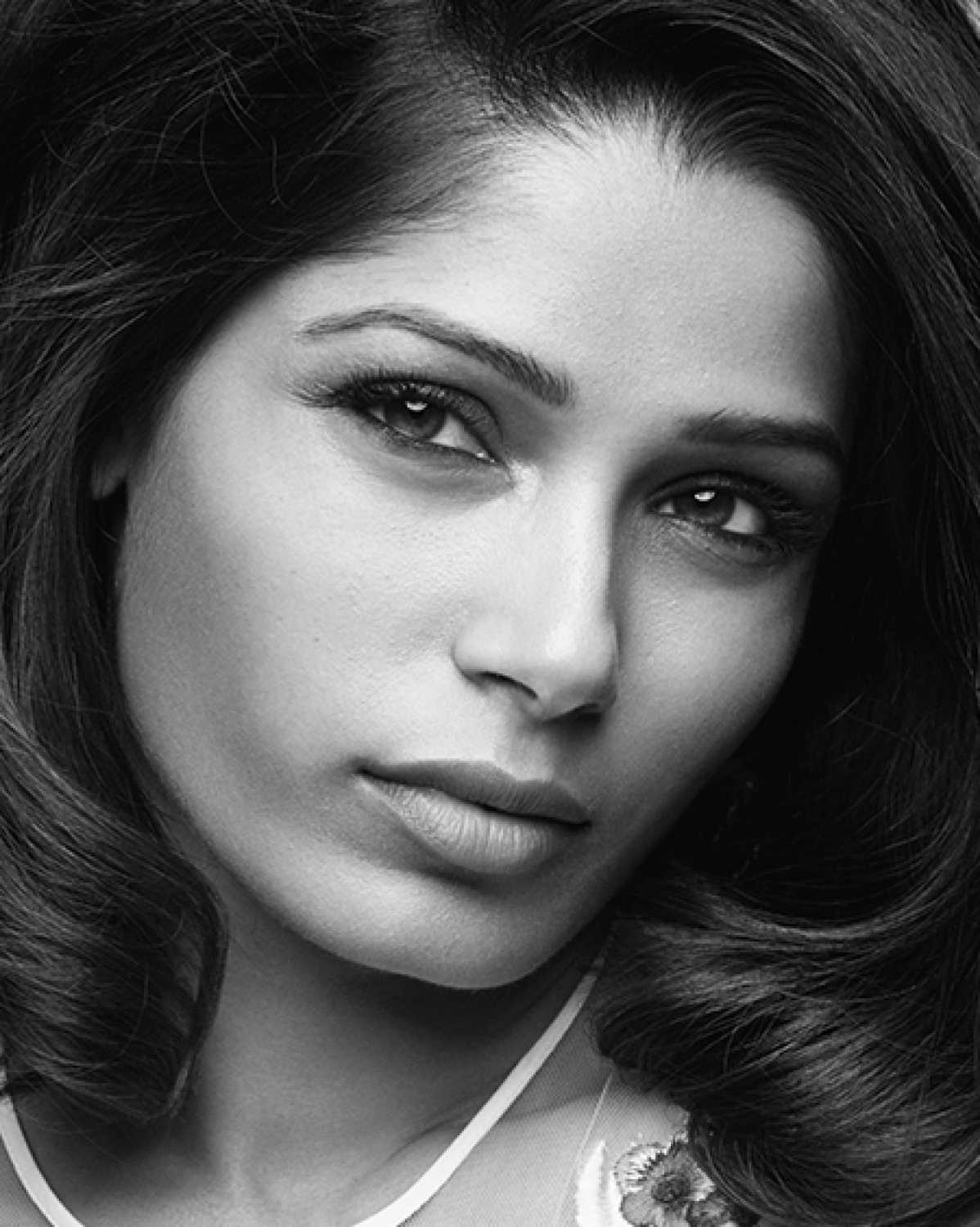 Freida Pinto 2020 Wallpapers