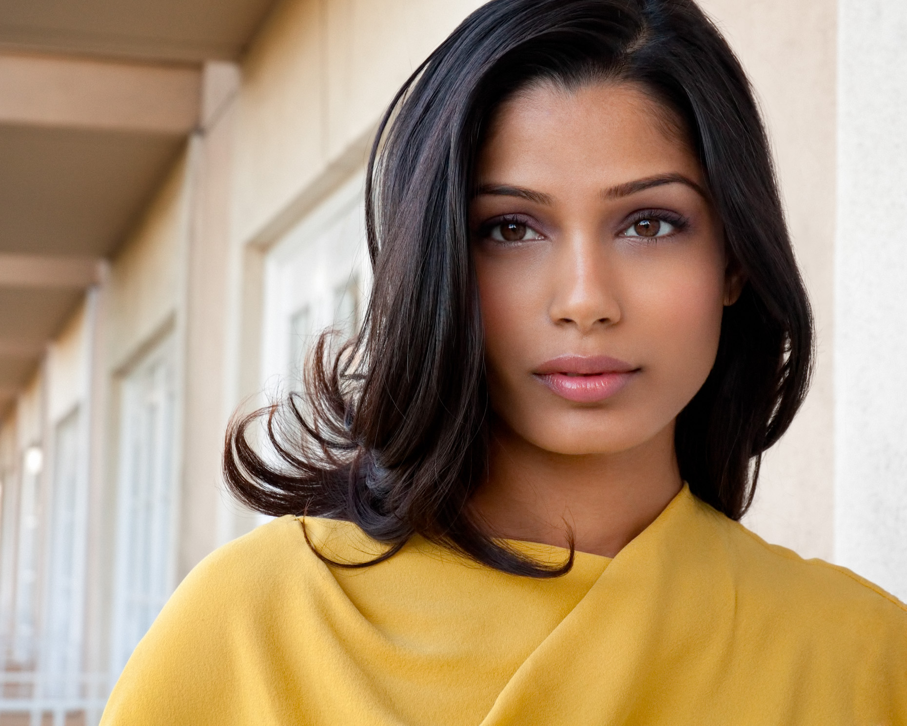 Freida Pinto Wallpapers