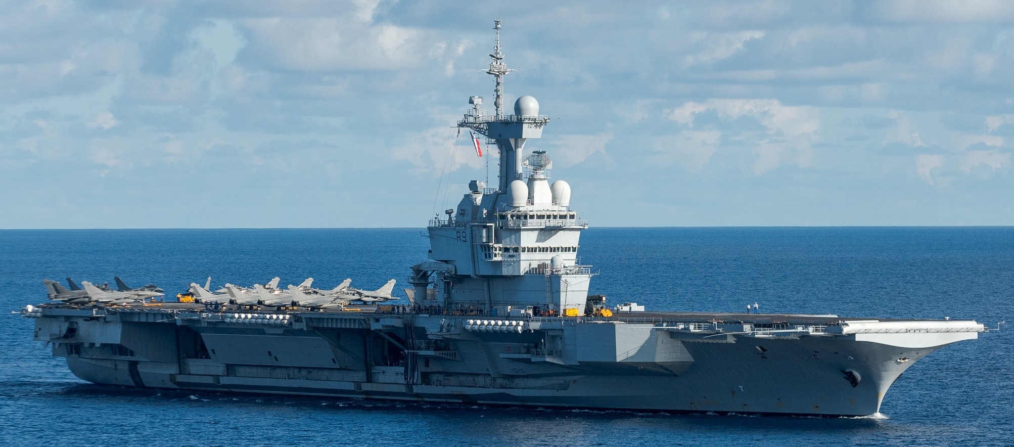 French Aircraft Carrier Charles De Gaulle (R91) Wallpapers