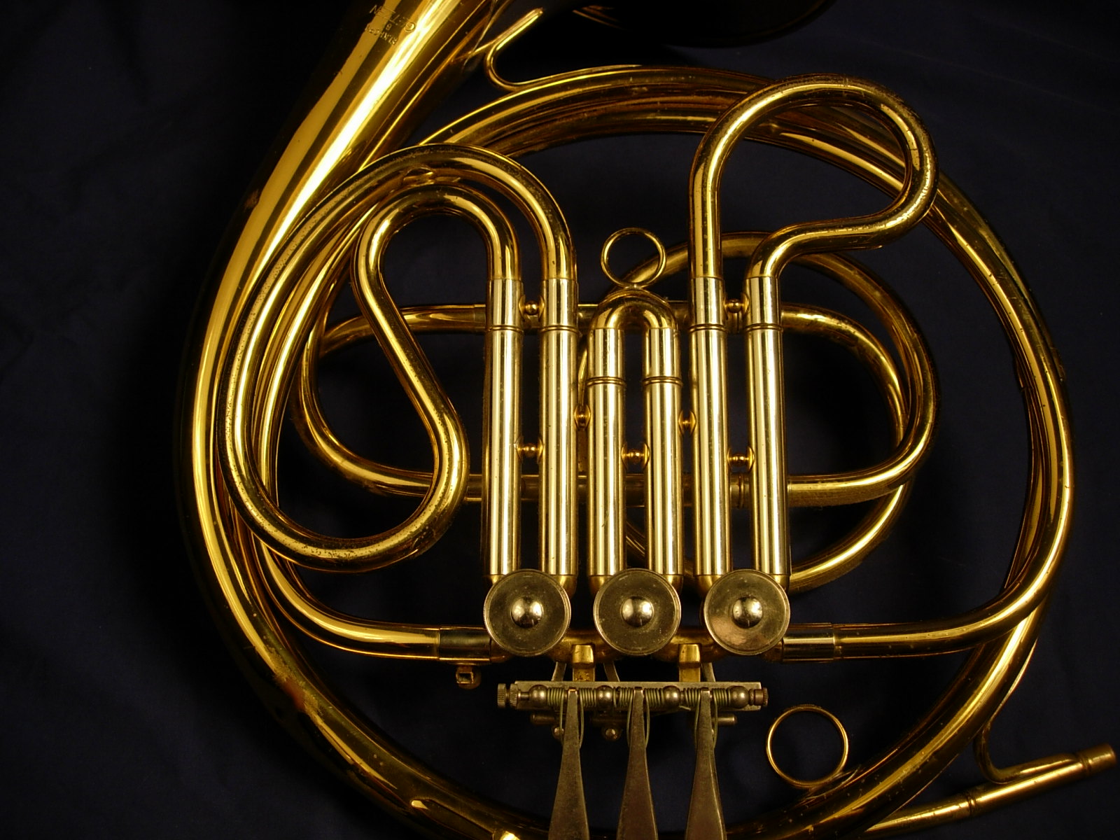 French Horn Wallpapers