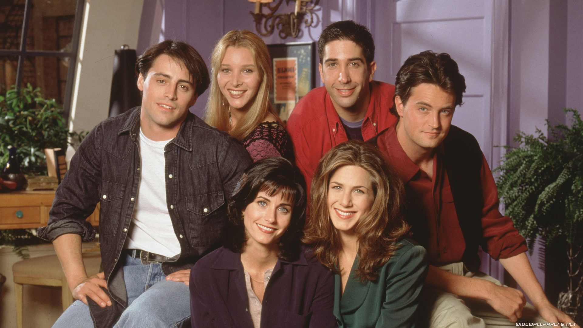 Friends Couch Wallpapers