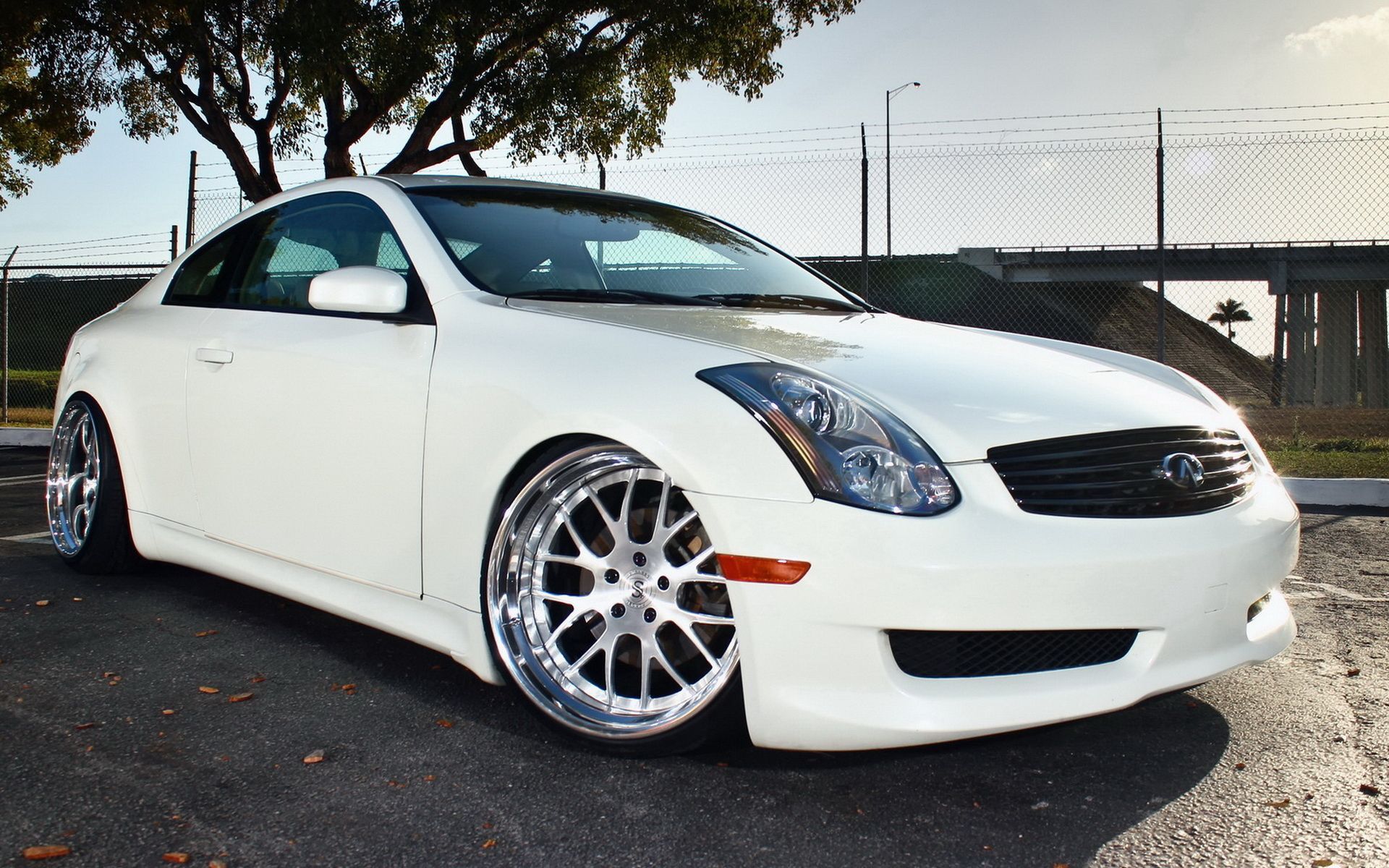 G35 Wallpapers