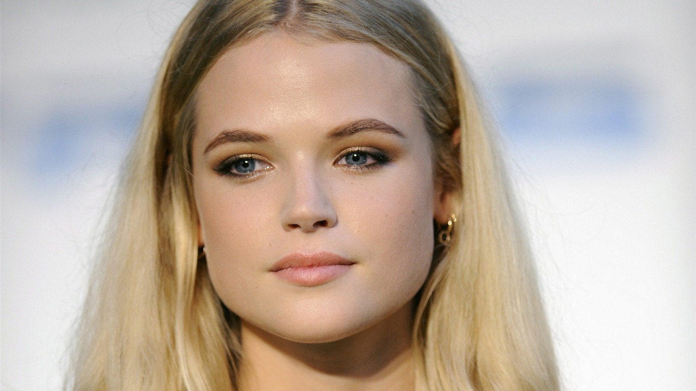 Gabriella Wilde Wallpapers