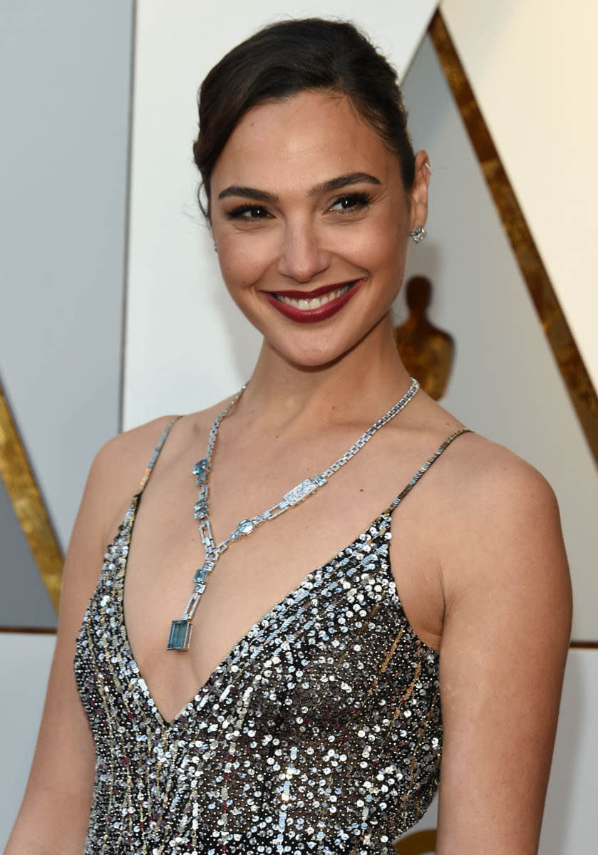 Gal Gadot 2018 Oscars Portrait Wallpapers