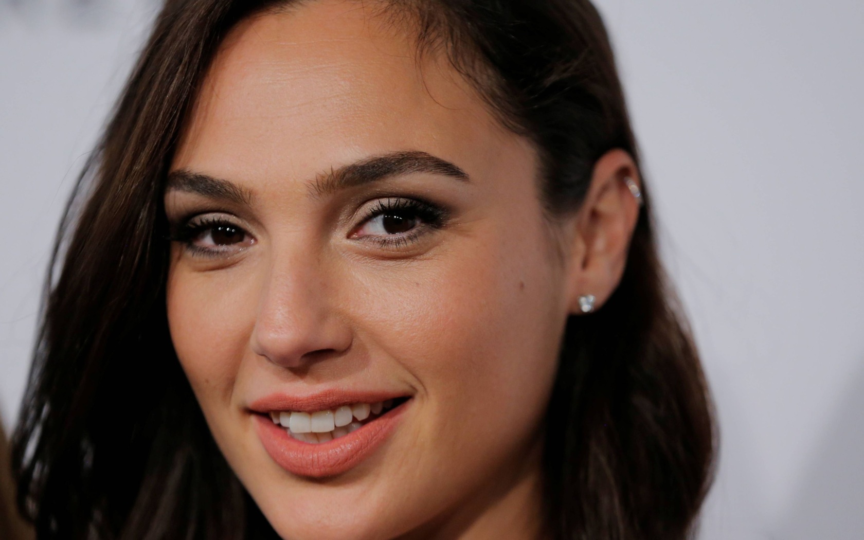 Gal Gadot 2019 Smiling Wallpapers