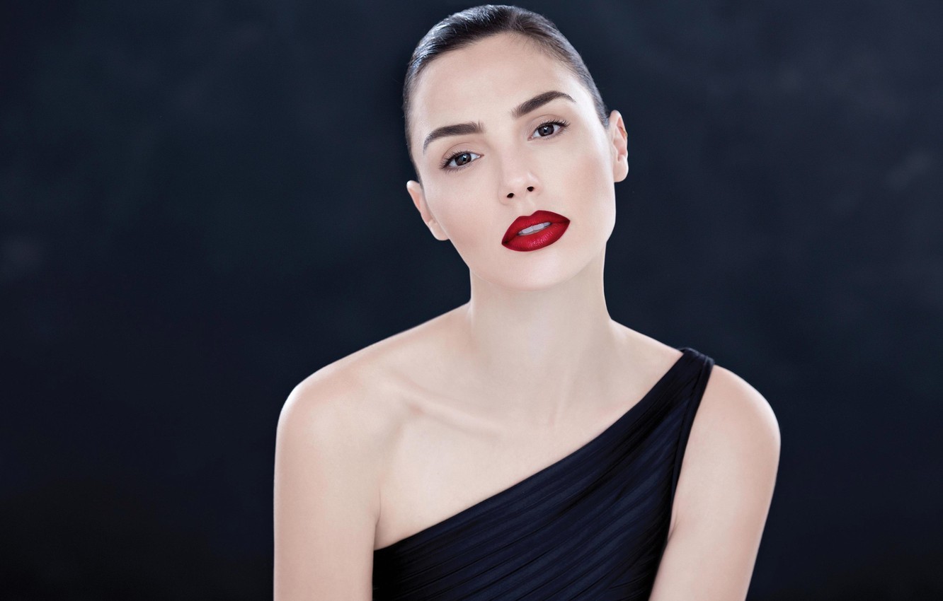 Gal Gadot 35 Wallpapers