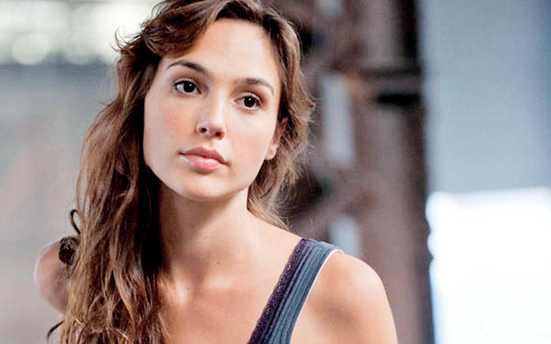 Gal Gadot HD Wallpapers