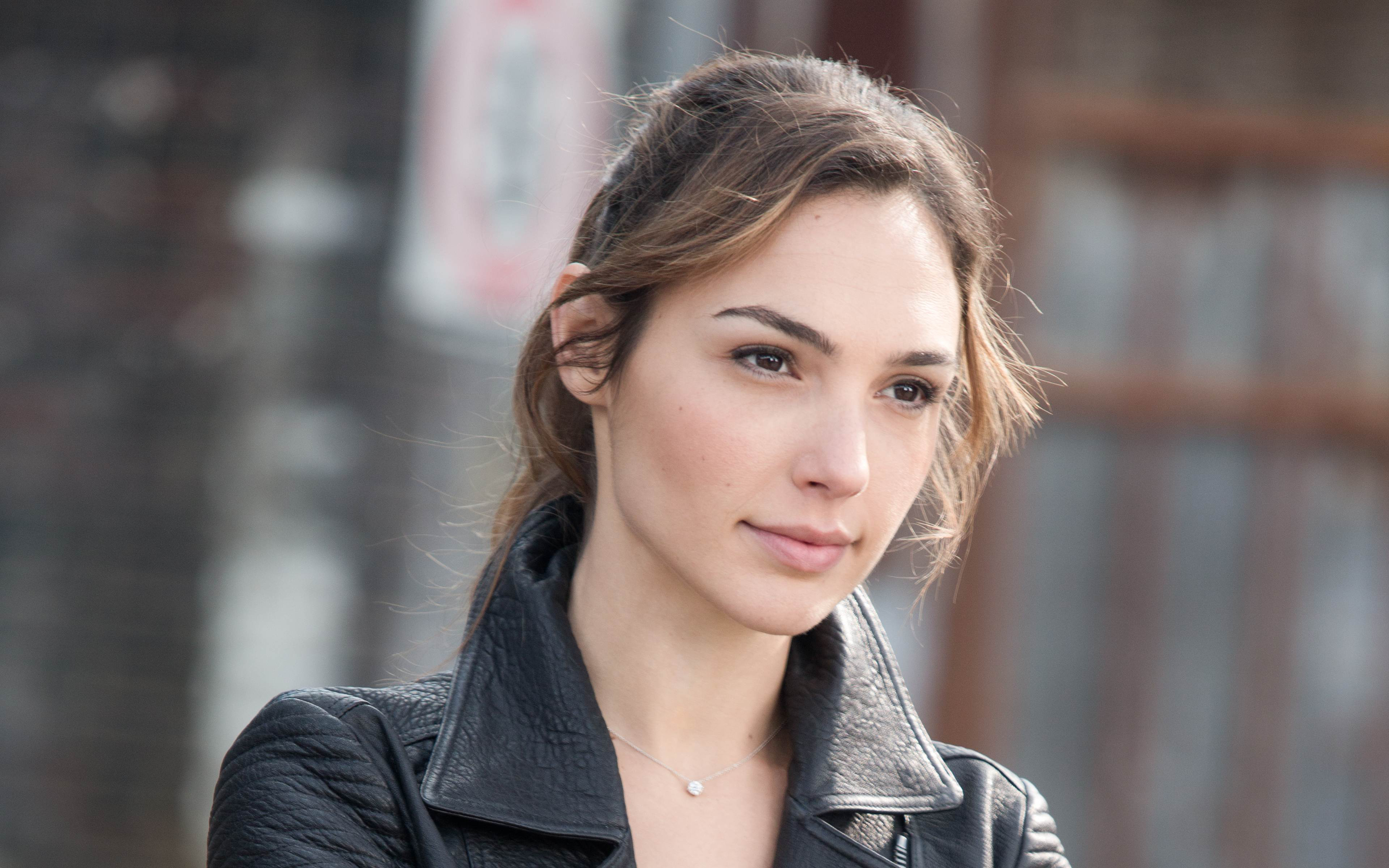 Gal Gadot Israeli Wallpapers