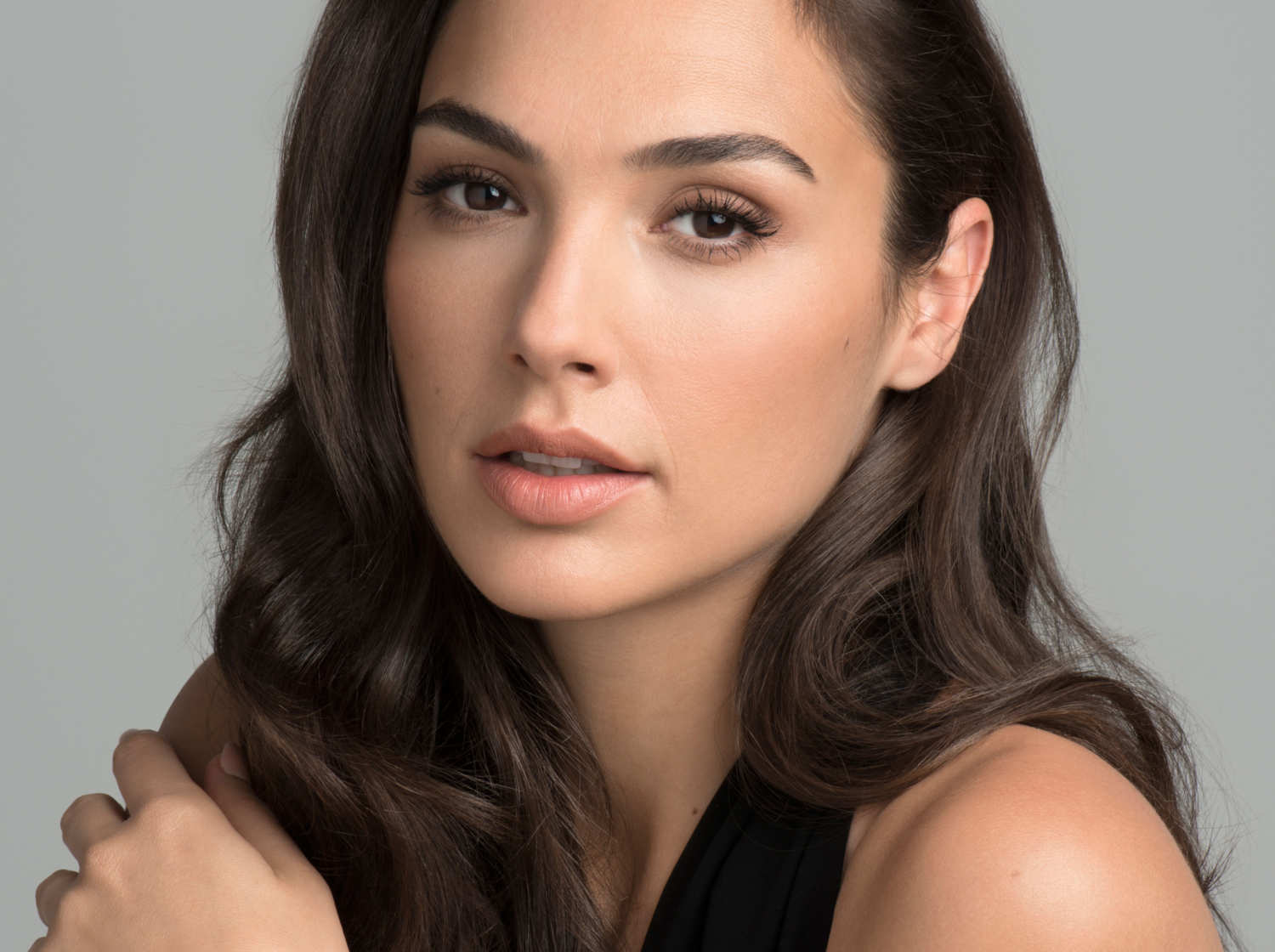 Gal Gadot Latest Wallpapers