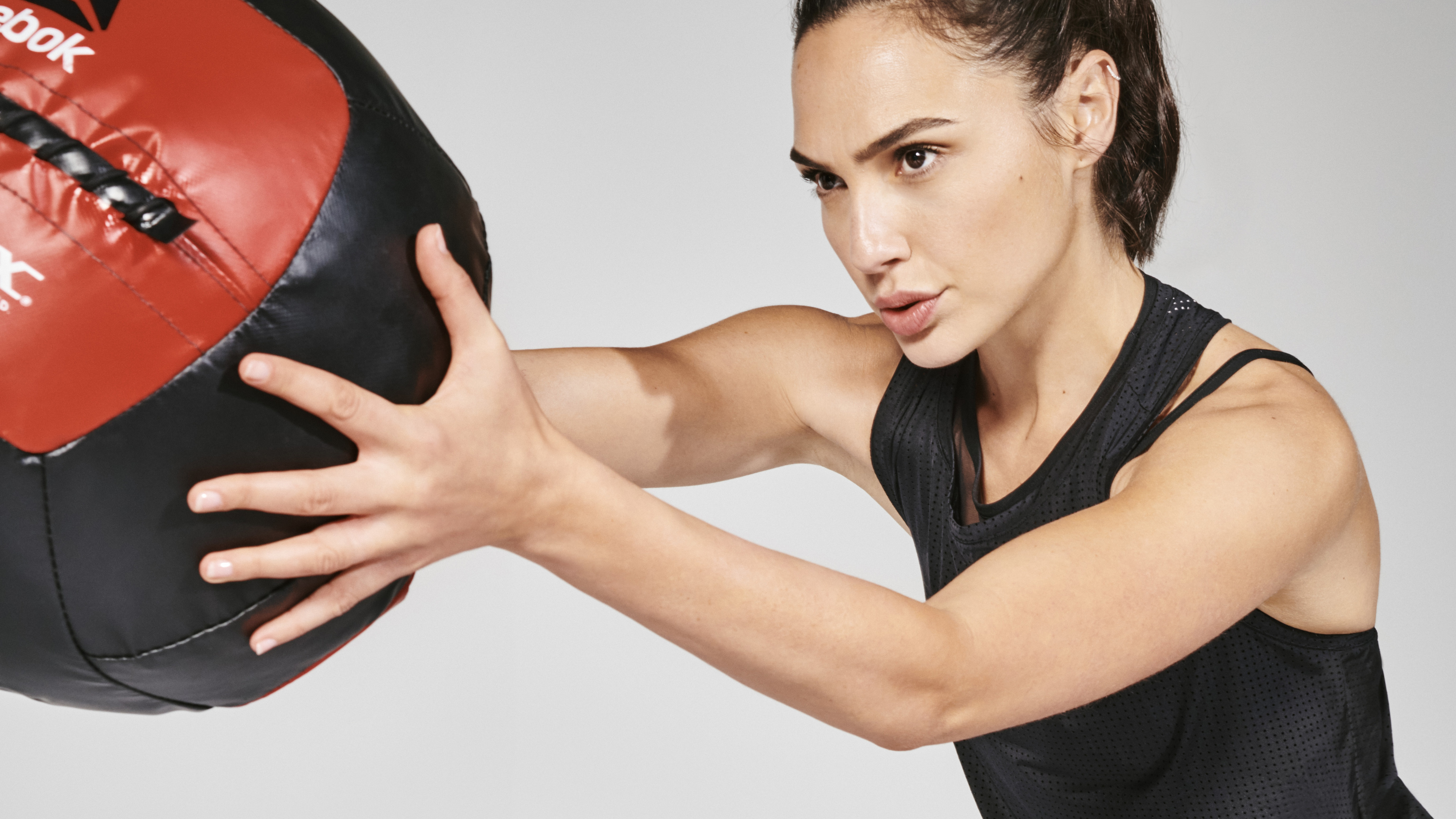 Gal Gadot Reebok Wallpapers