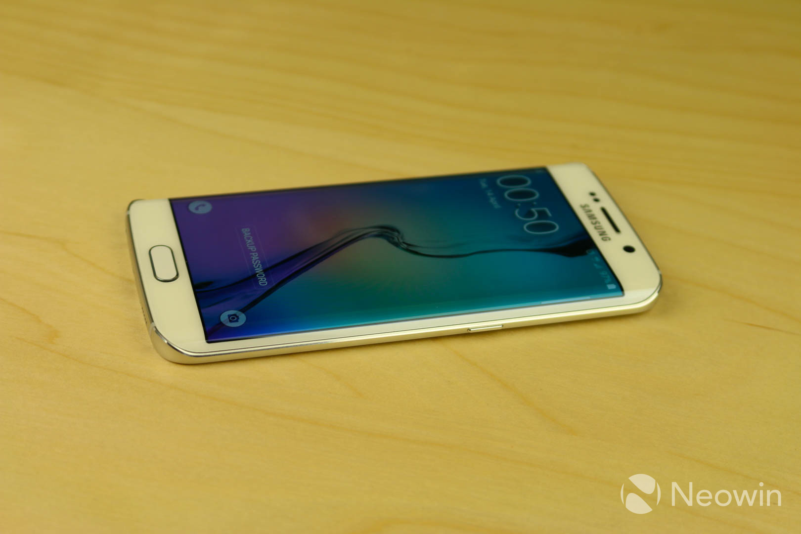 Galaxy S6 Gold Wallpapers