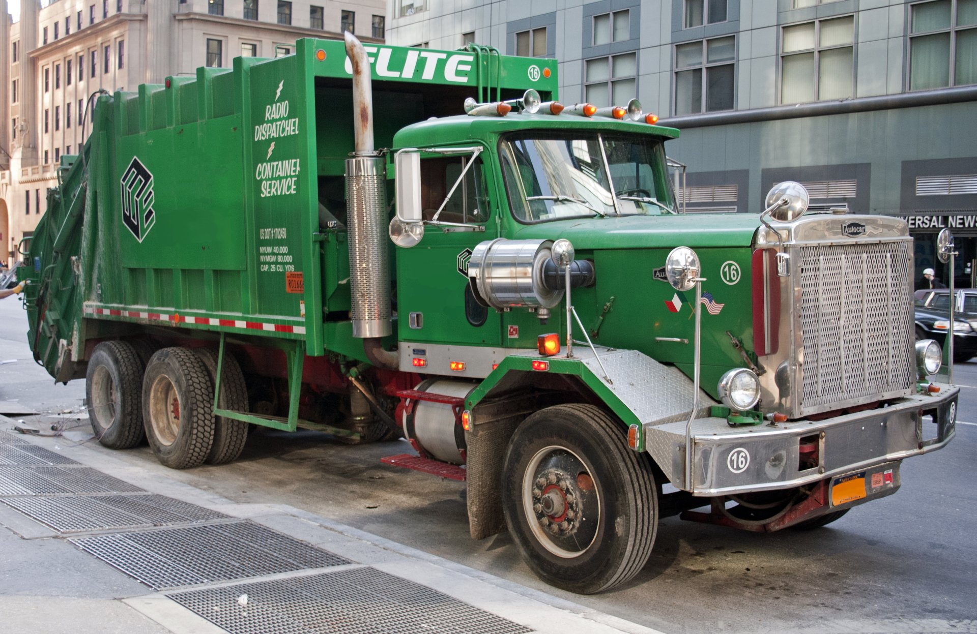 Garbage Truck Wallpapers