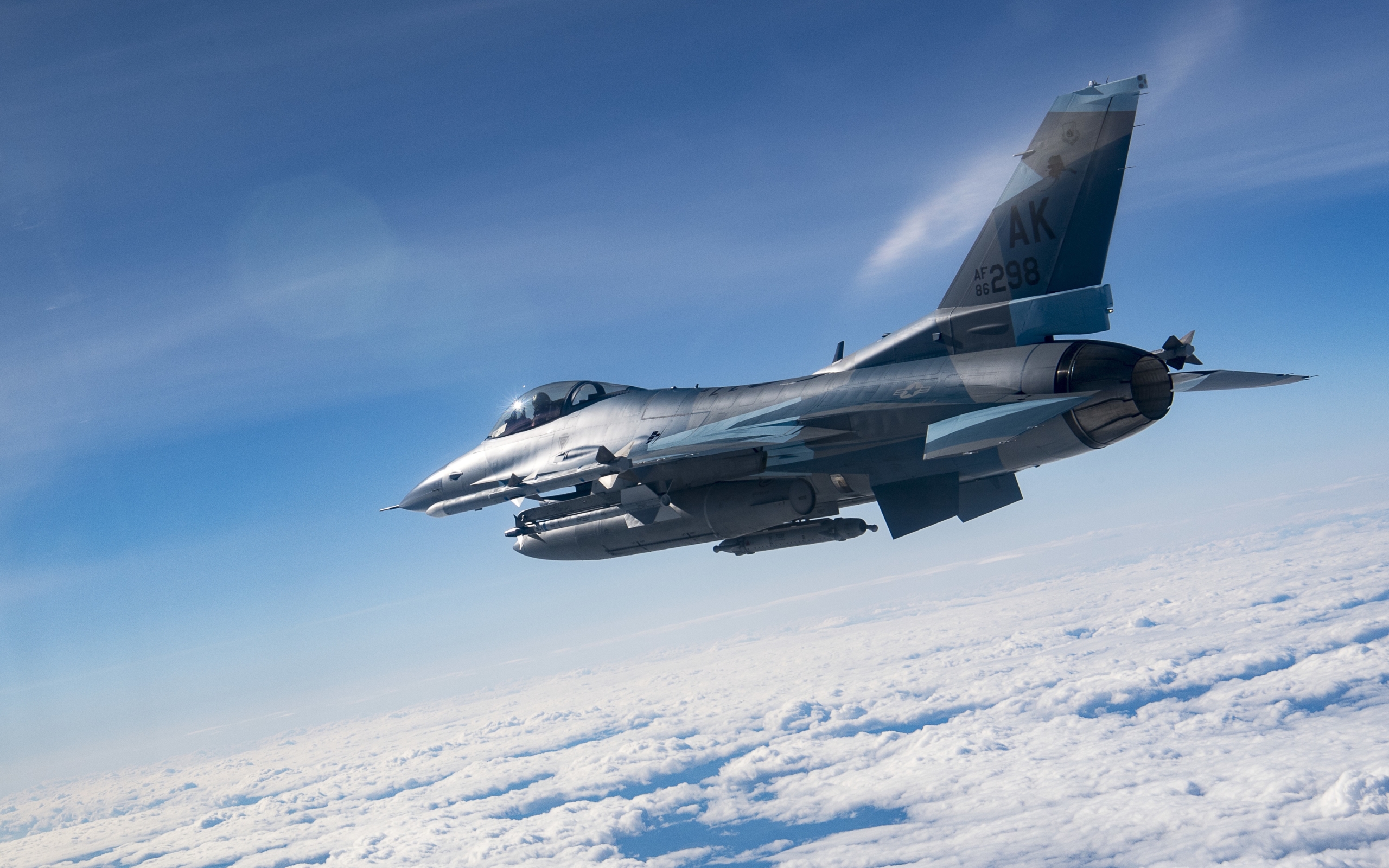 General Dynamics F-16 Fighting Falcon Wallpapers