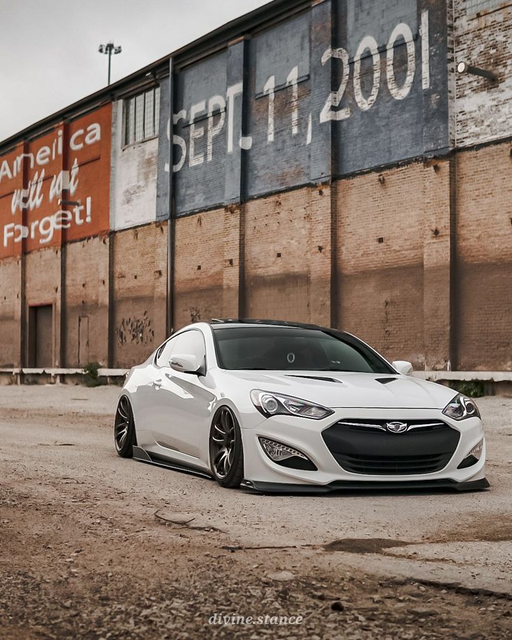 Genesis Coupe Wallpapers