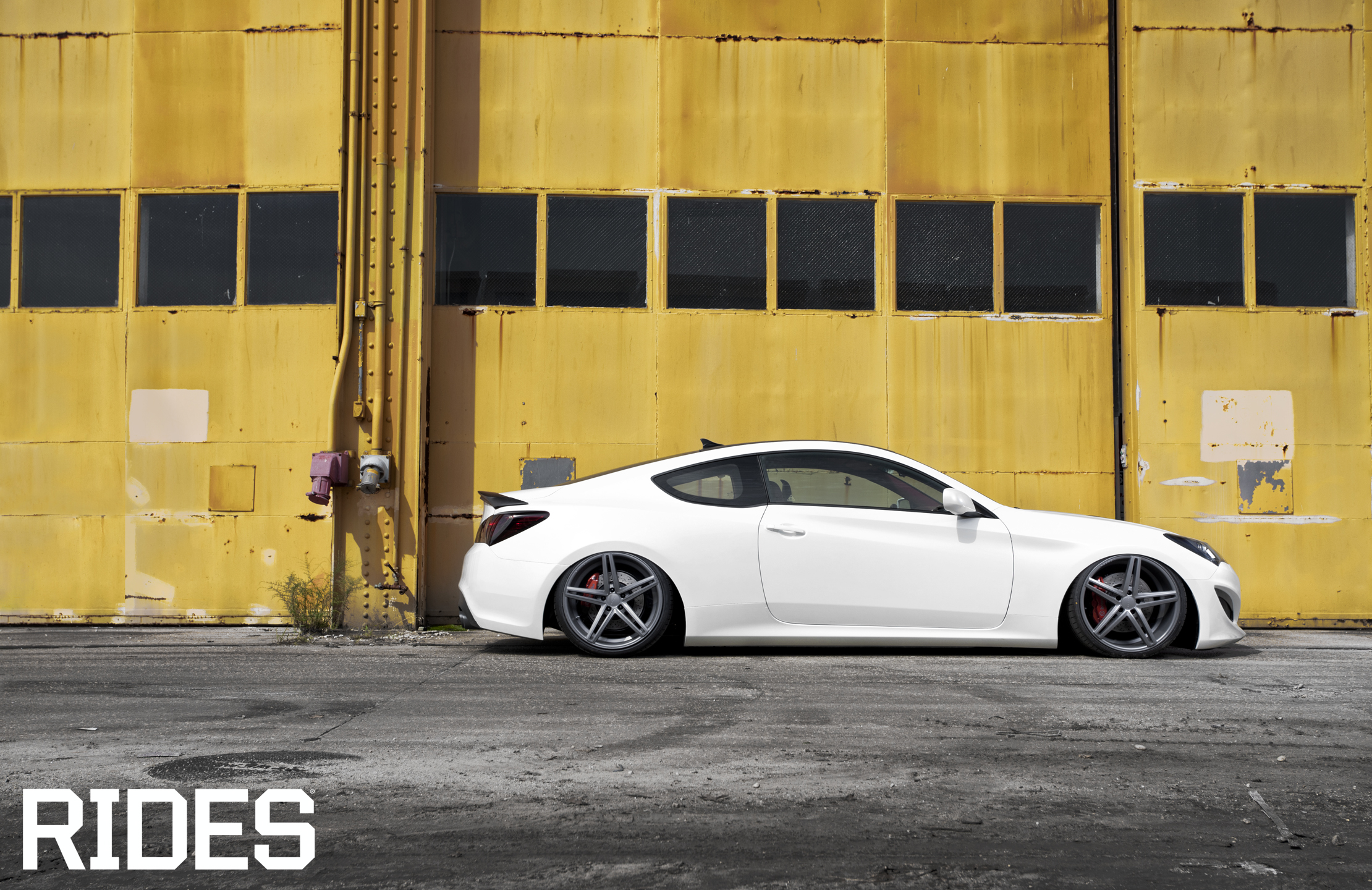 Genesis Coupe Wallpapers