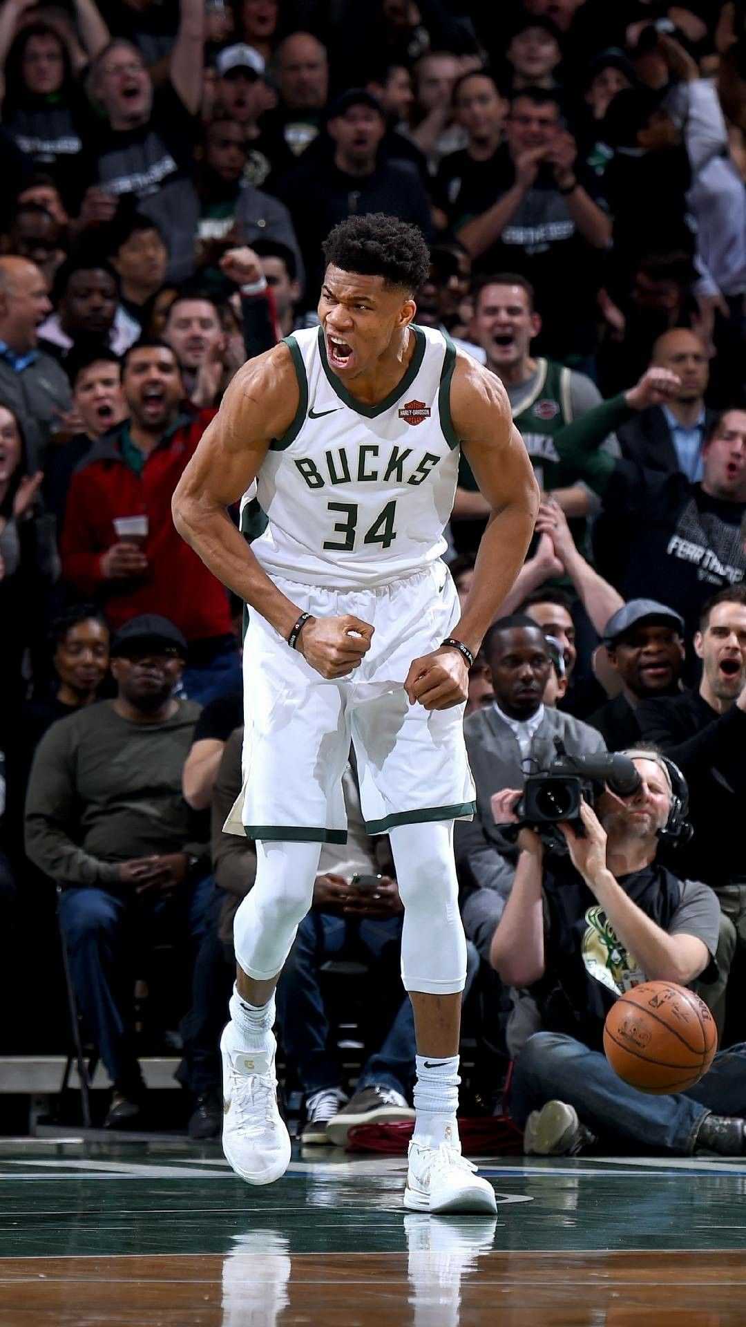 Giannis Antetokounmpo Bucks 2021 Wallpapers