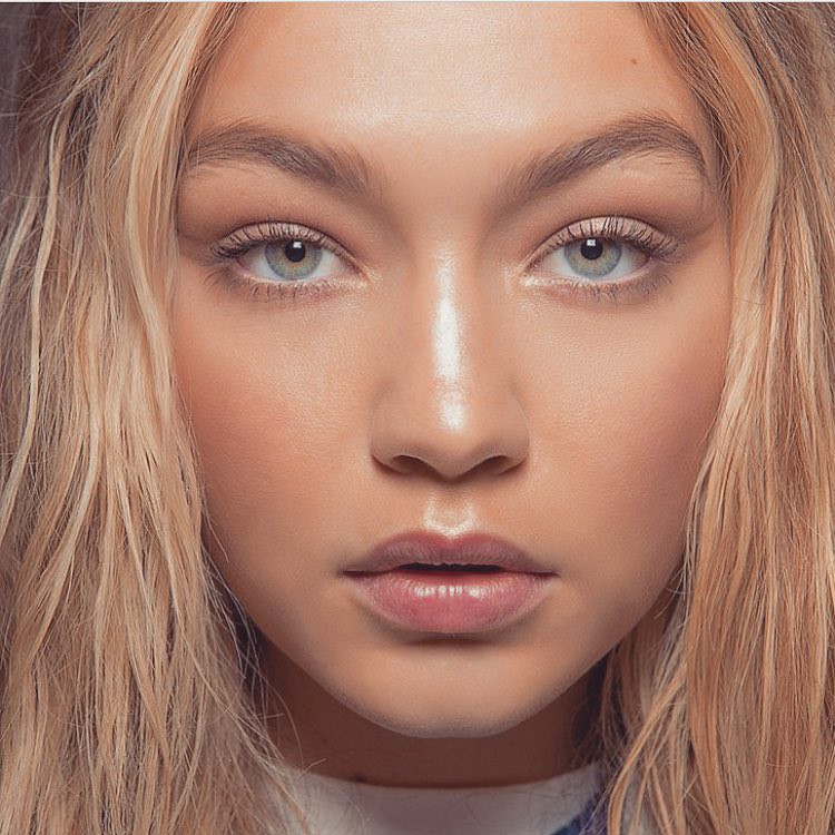 Gigi Hadid Wallpapers