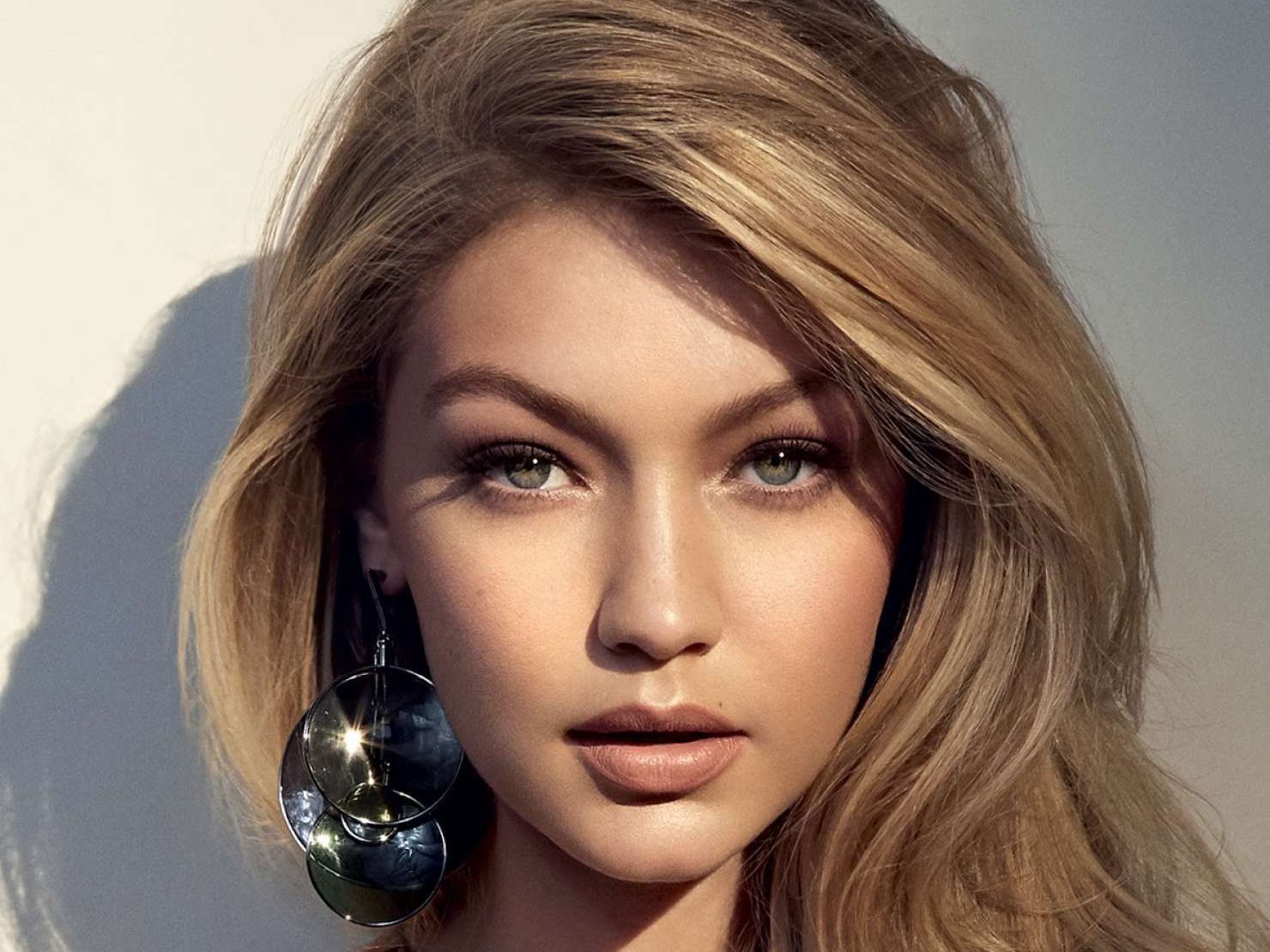 Gigi Hadid Wallpapers