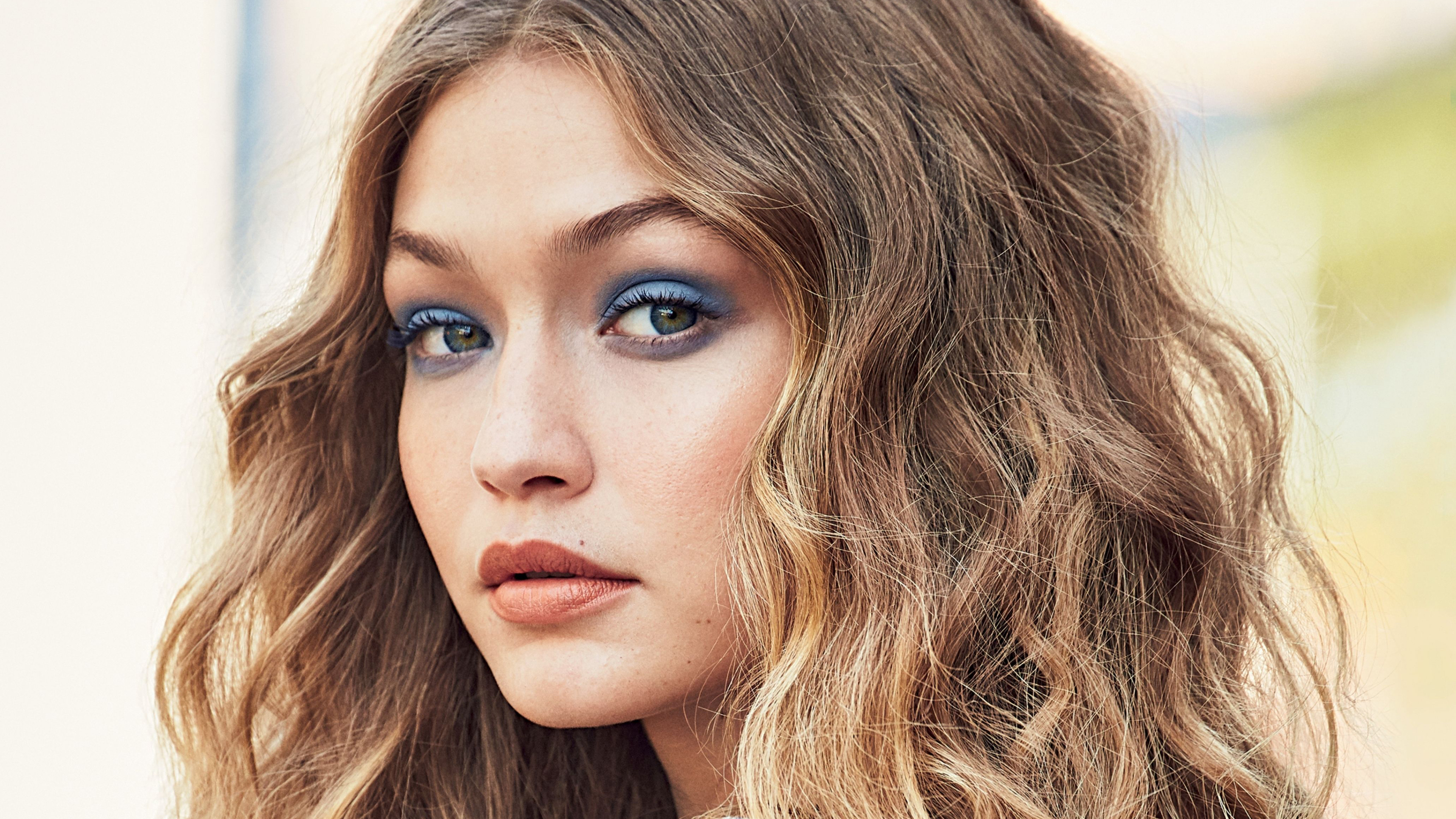 Gigi Hadid Wallpapers