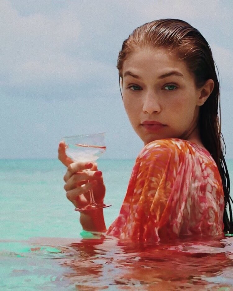 Gigi Hadid Wonderlust Photoshoot Wallpapers