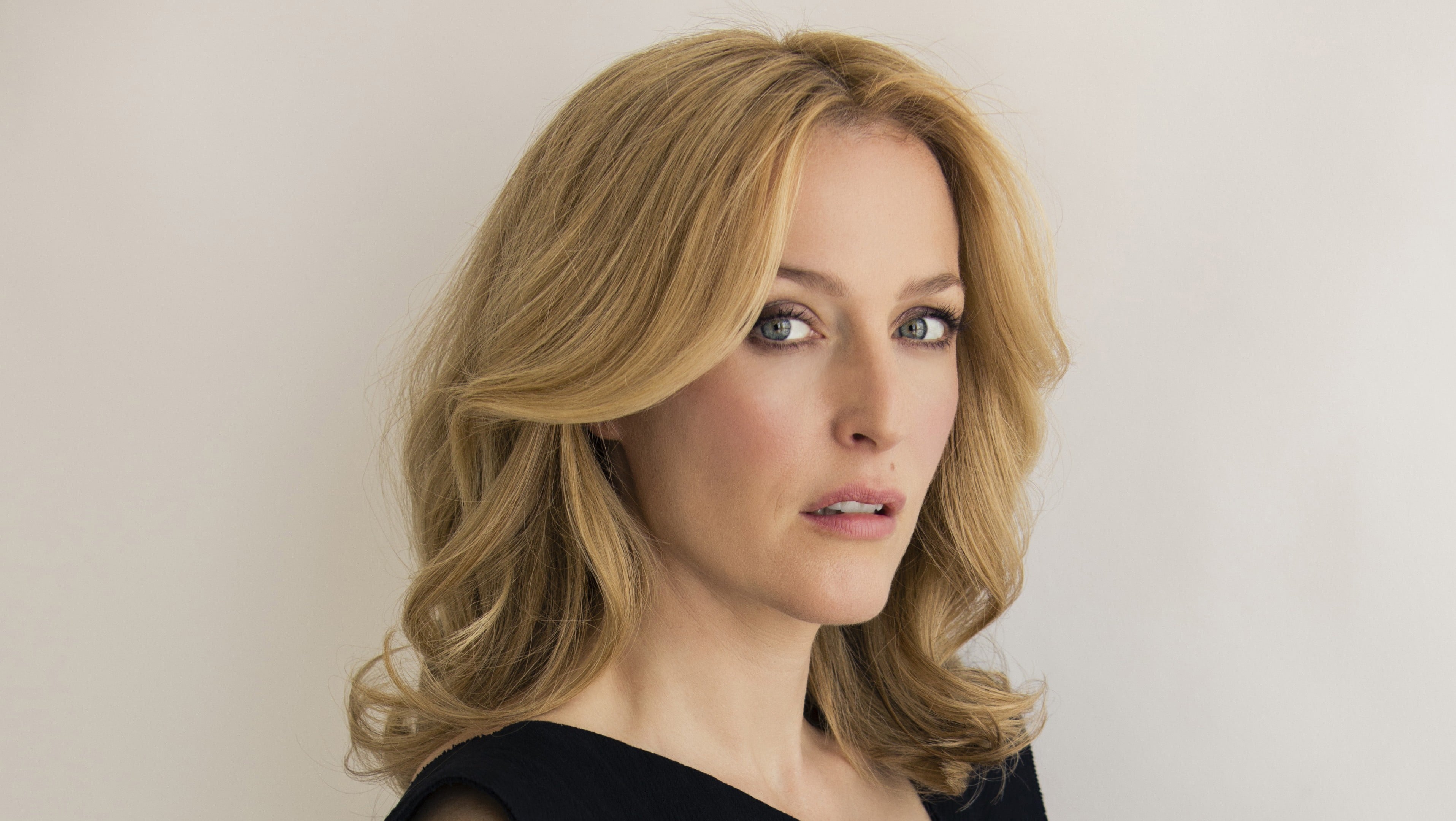 Gillian Anderson 2018 Photoshoot Wallpapers