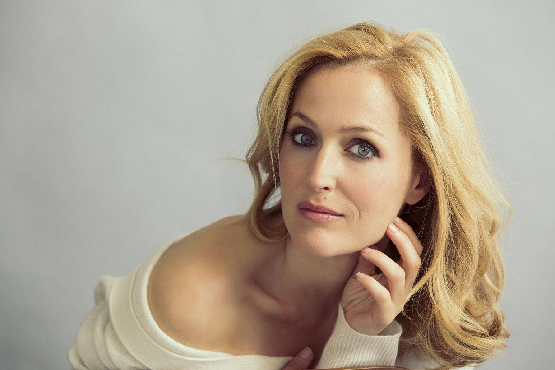 Gillian Anderson Wallpapers