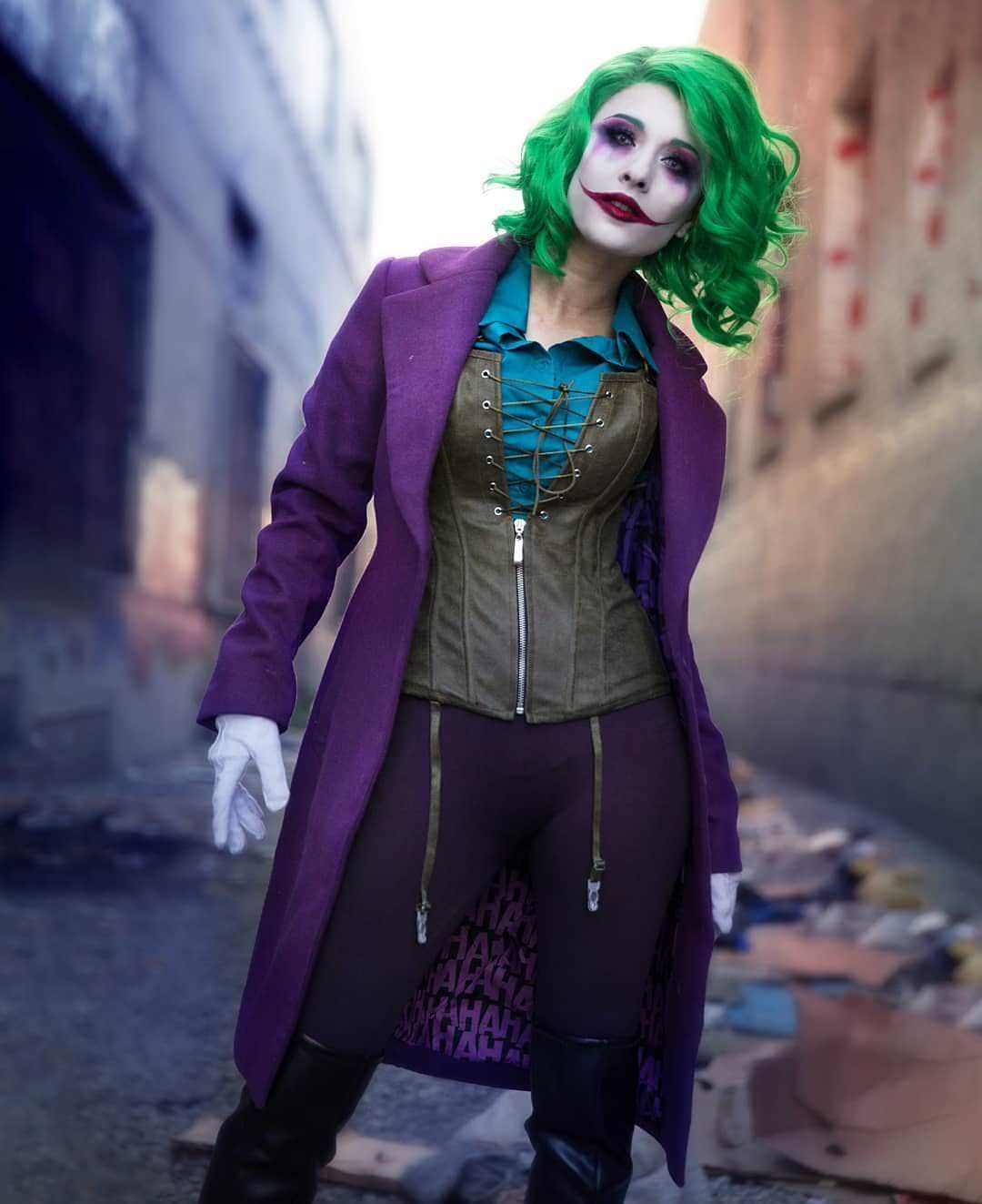 Girl Joker Cosplay
 Wallpapers