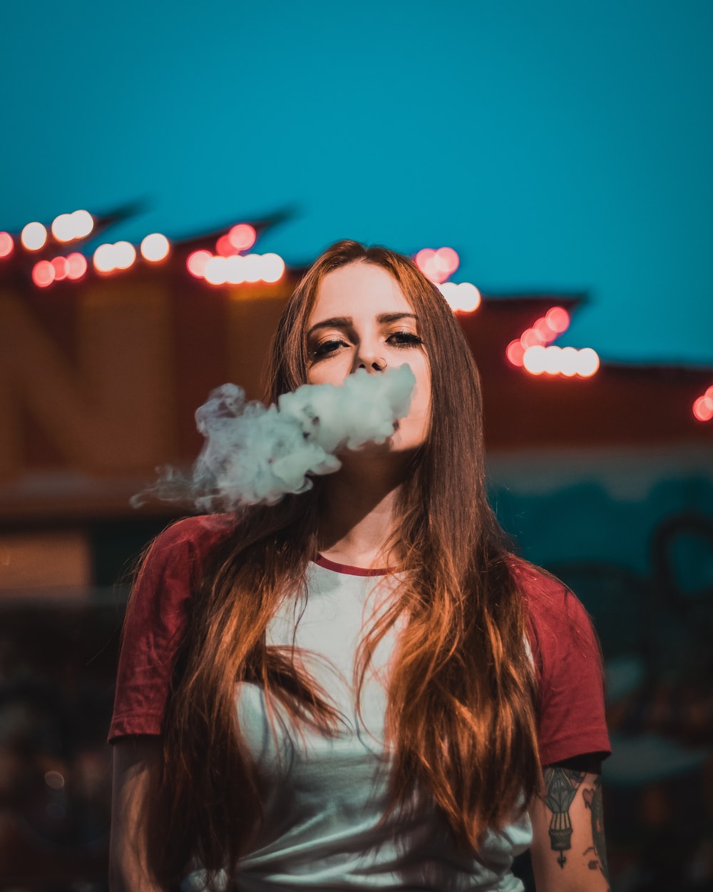 Girl Smoking Wallpapers