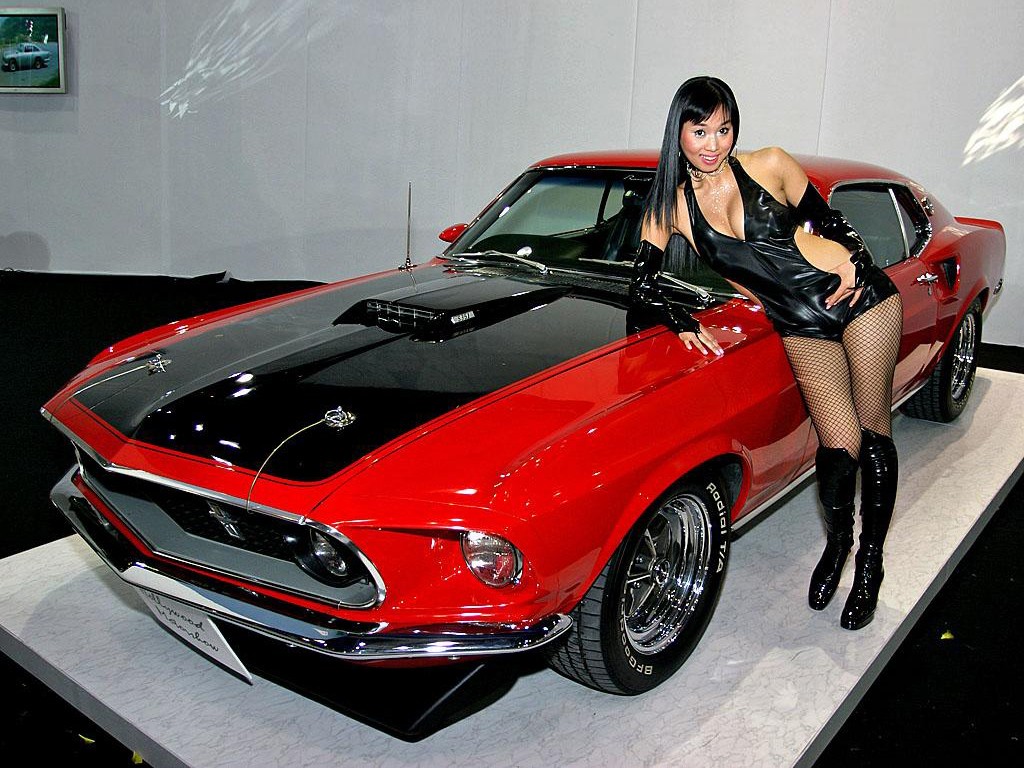 Girls On Cars Wallpapers