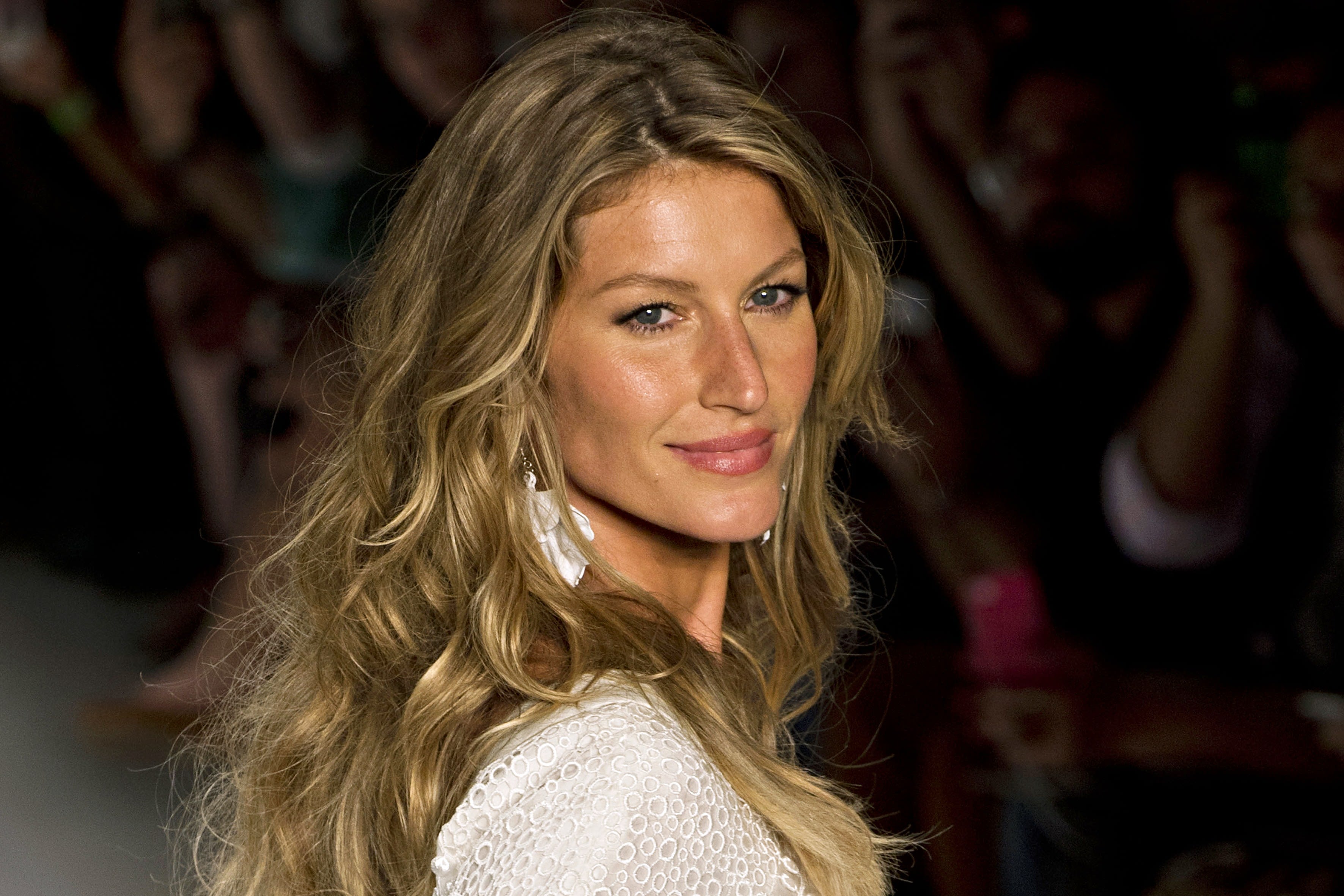 Gisele Bundchen Brazilian Model Actress Wallpapers