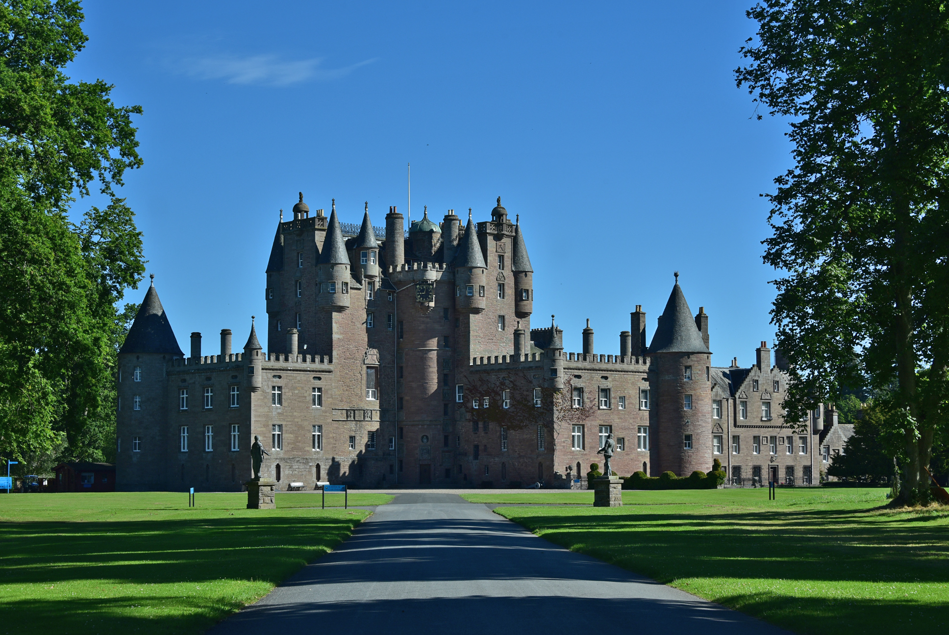 Glamis Castle Wallpapers