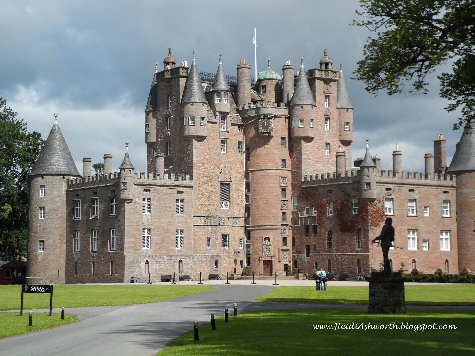 Glamis Castle Wallpapers