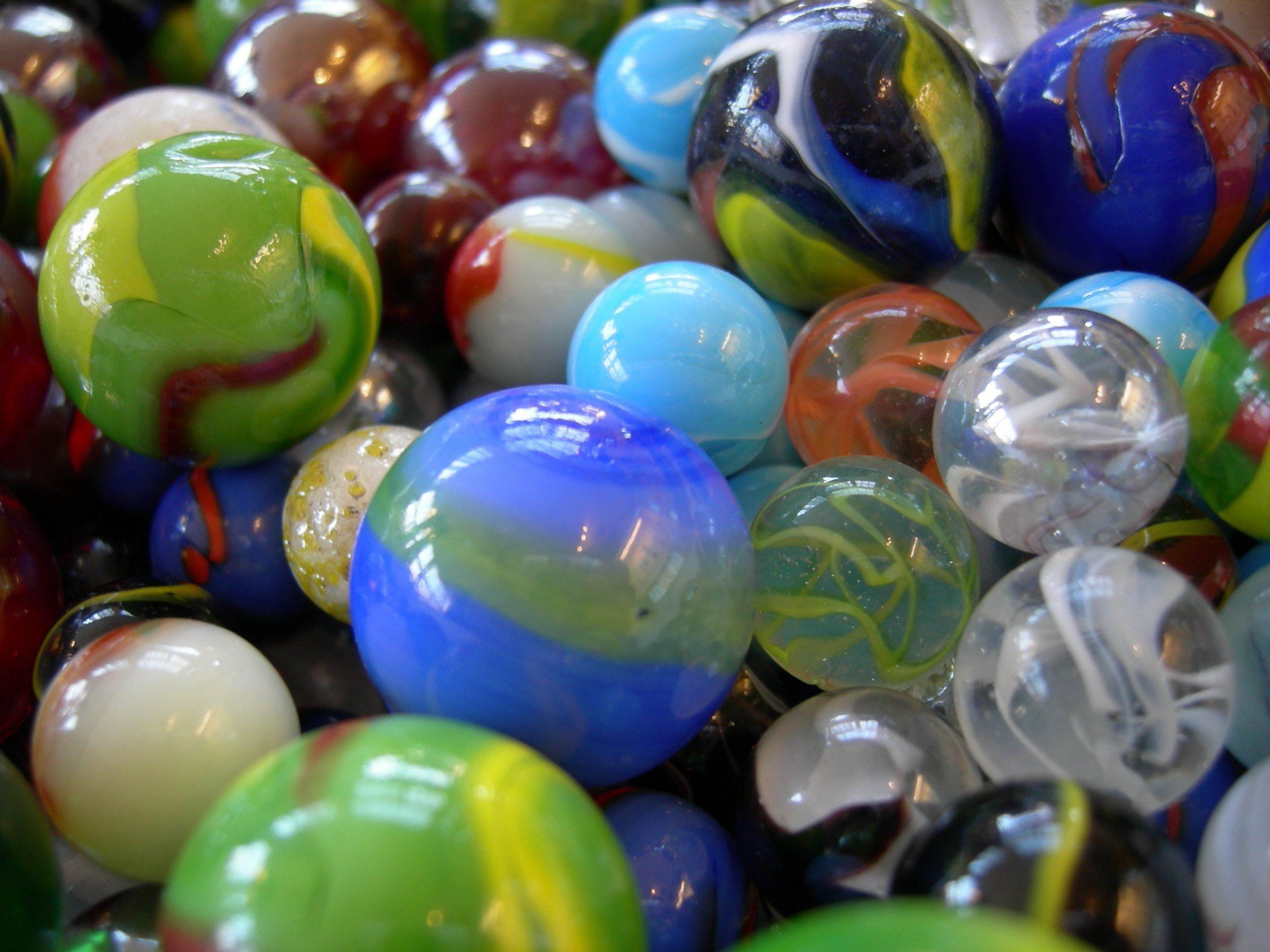 Glass Marbles Wallpapers