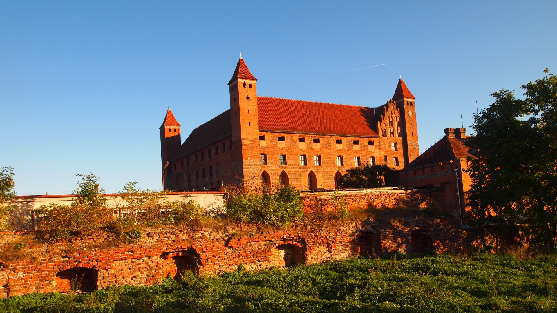 Gniew Castle Wallpapers